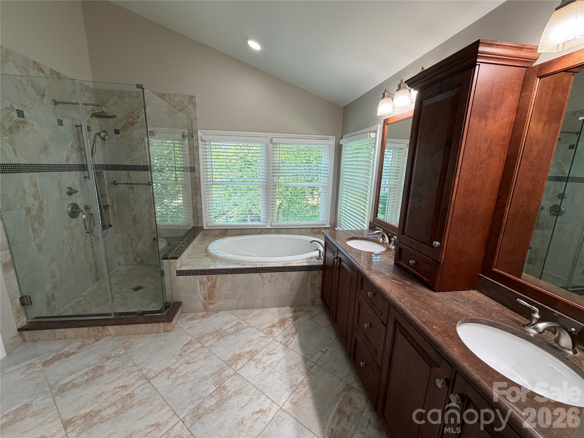 Providence Arbours - Residential