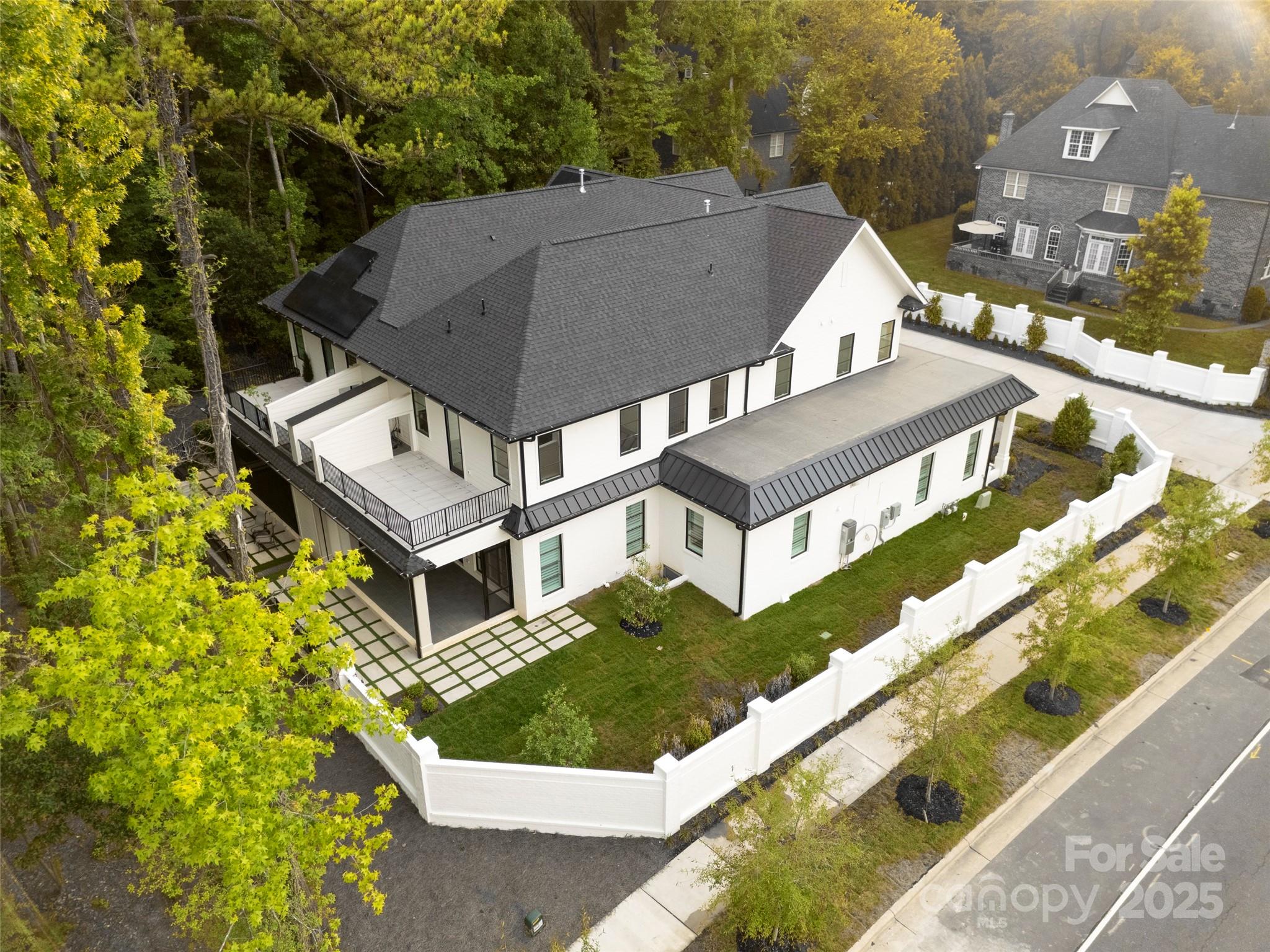 3200 Providence Road 1B