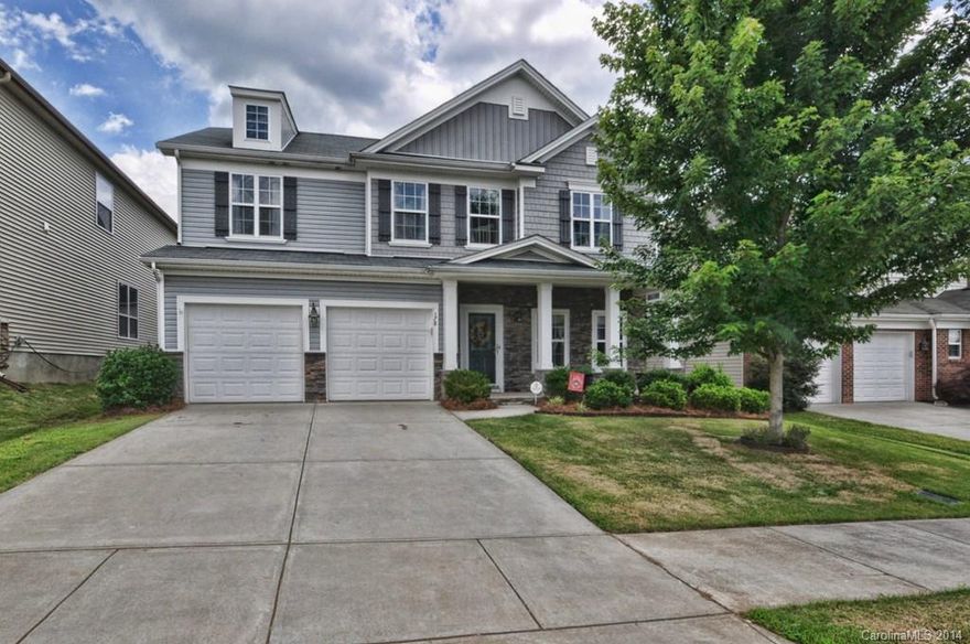 Gorgeous Open Floorplan with Gourmet Kitchen Open to Breakfast area. Kitchen has lots of Cabinets and prep space. Large Family Room with Fireplace.. Master Suite with Luxury Bath. Nice sized Loft on Upper Level.  Ample sized secondary bedrooms. Walk out to Partially covered Patio and Private Fenced Yard. This house is very well maintained, and has it all!! Walk to Community Pool. Very convenient to I-77, Lowe's, Shopping and Restaurants.