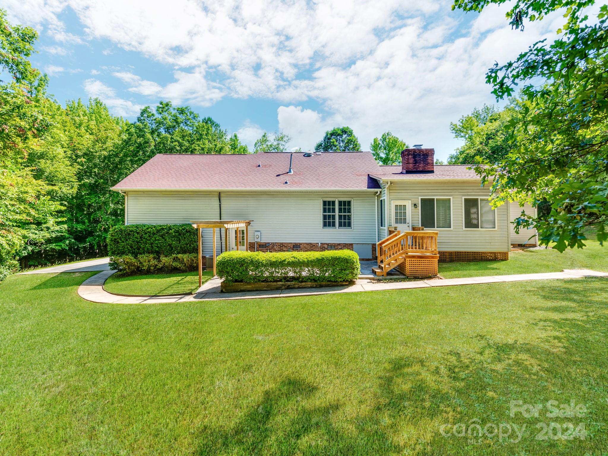 Lesslie Woods - Residential