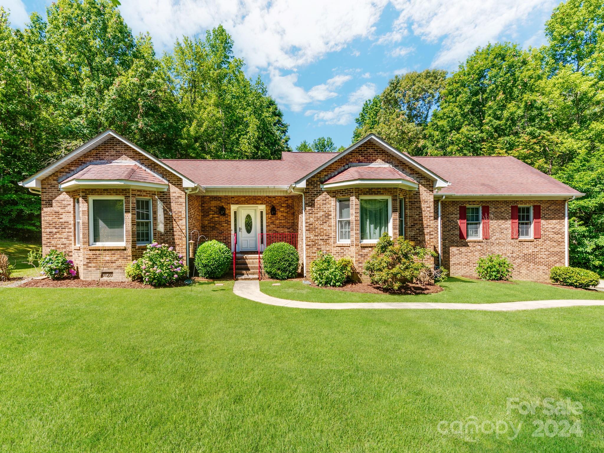 Lesslie Woods - Residential