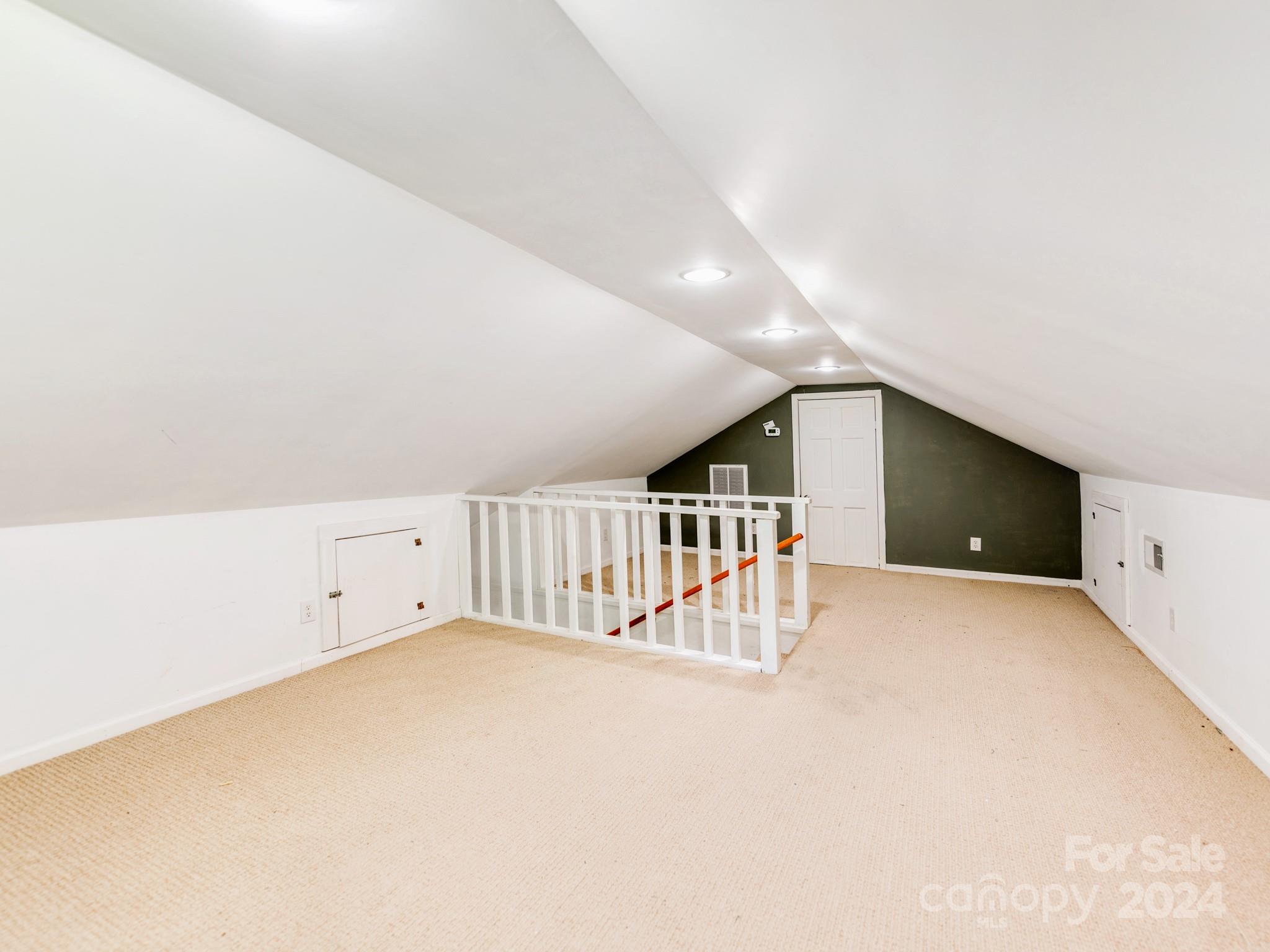 Lesslie Woods - Residential