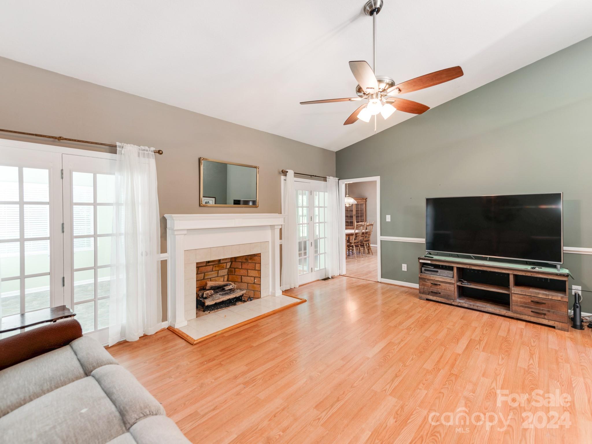 Lesslie Woods - Residential