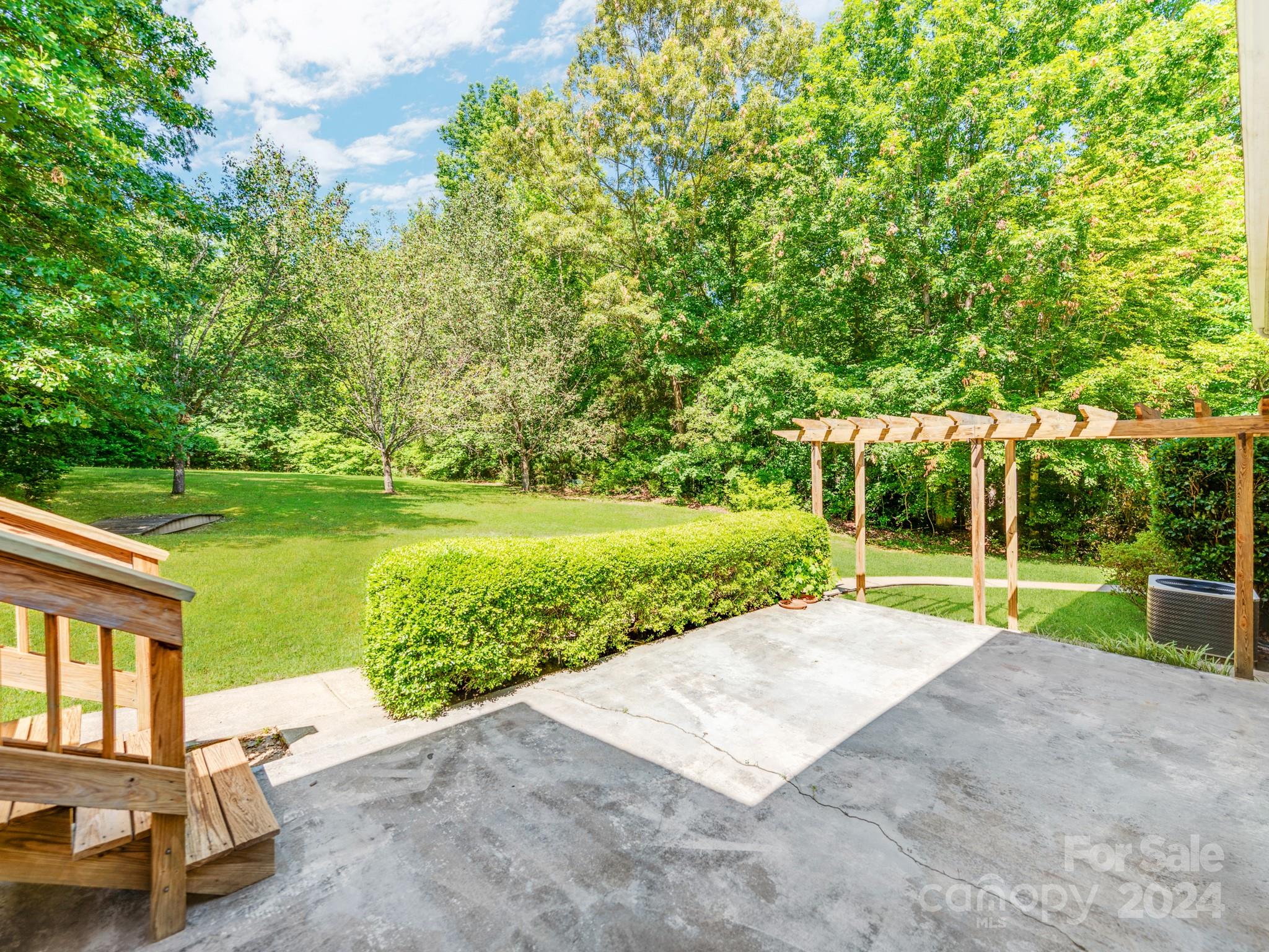 Lesslie Woods - Residential