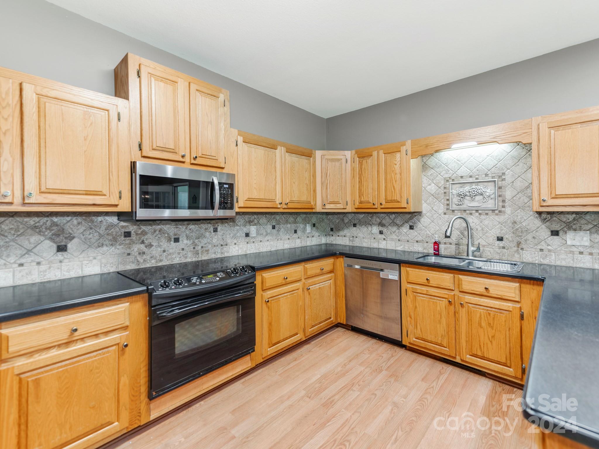 Lesslie Woods - Residential