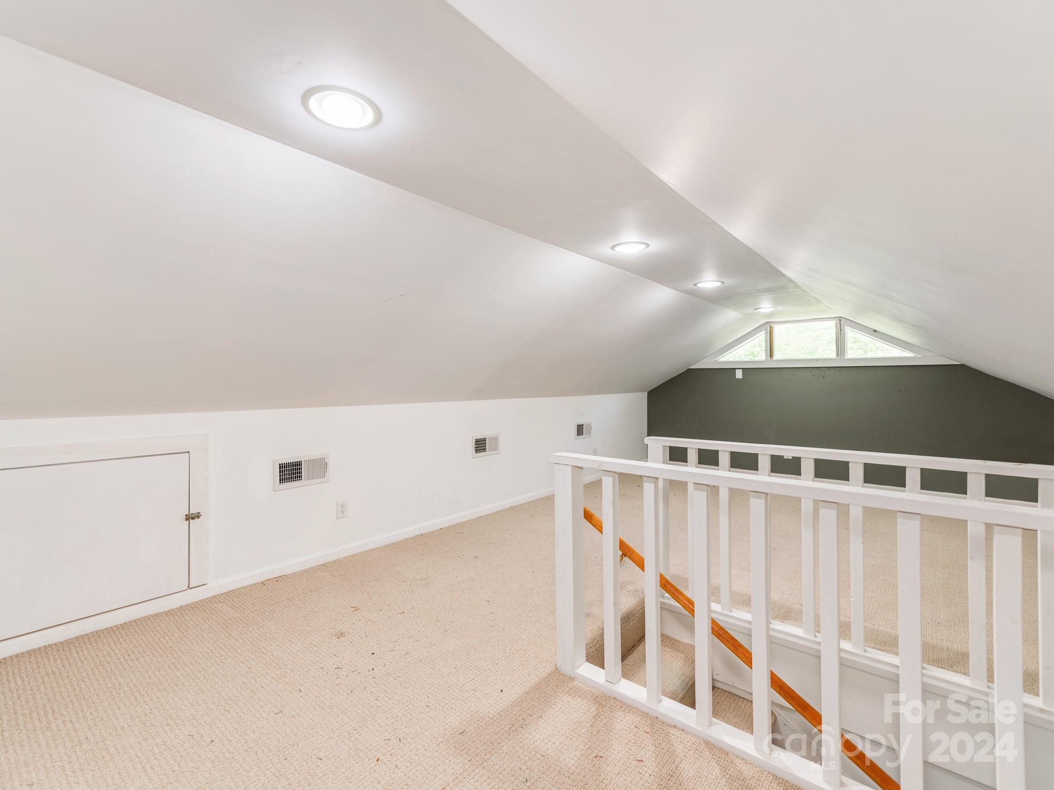 Lesslie Woods - Residential