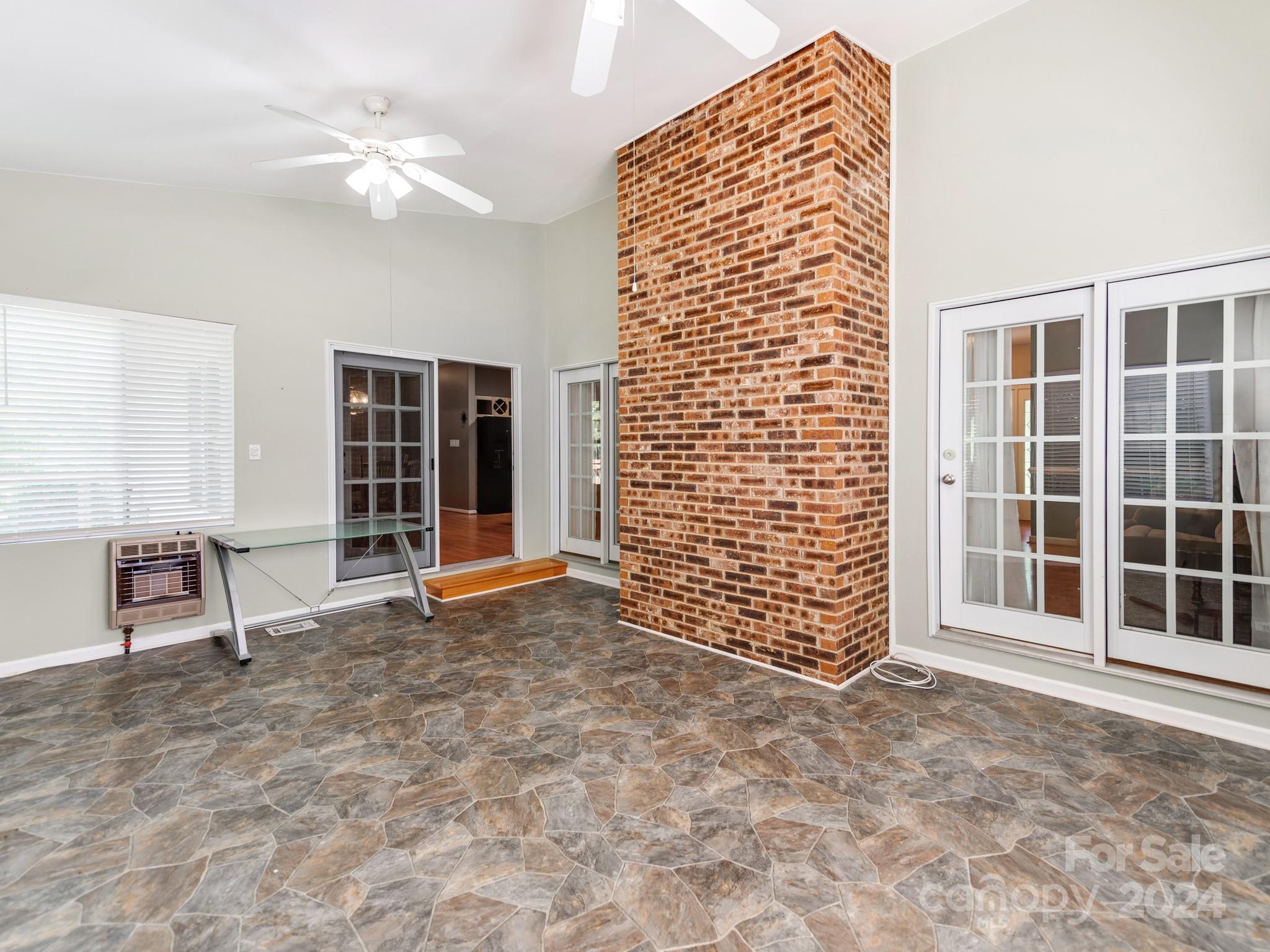 Lesslie Woods - Residential