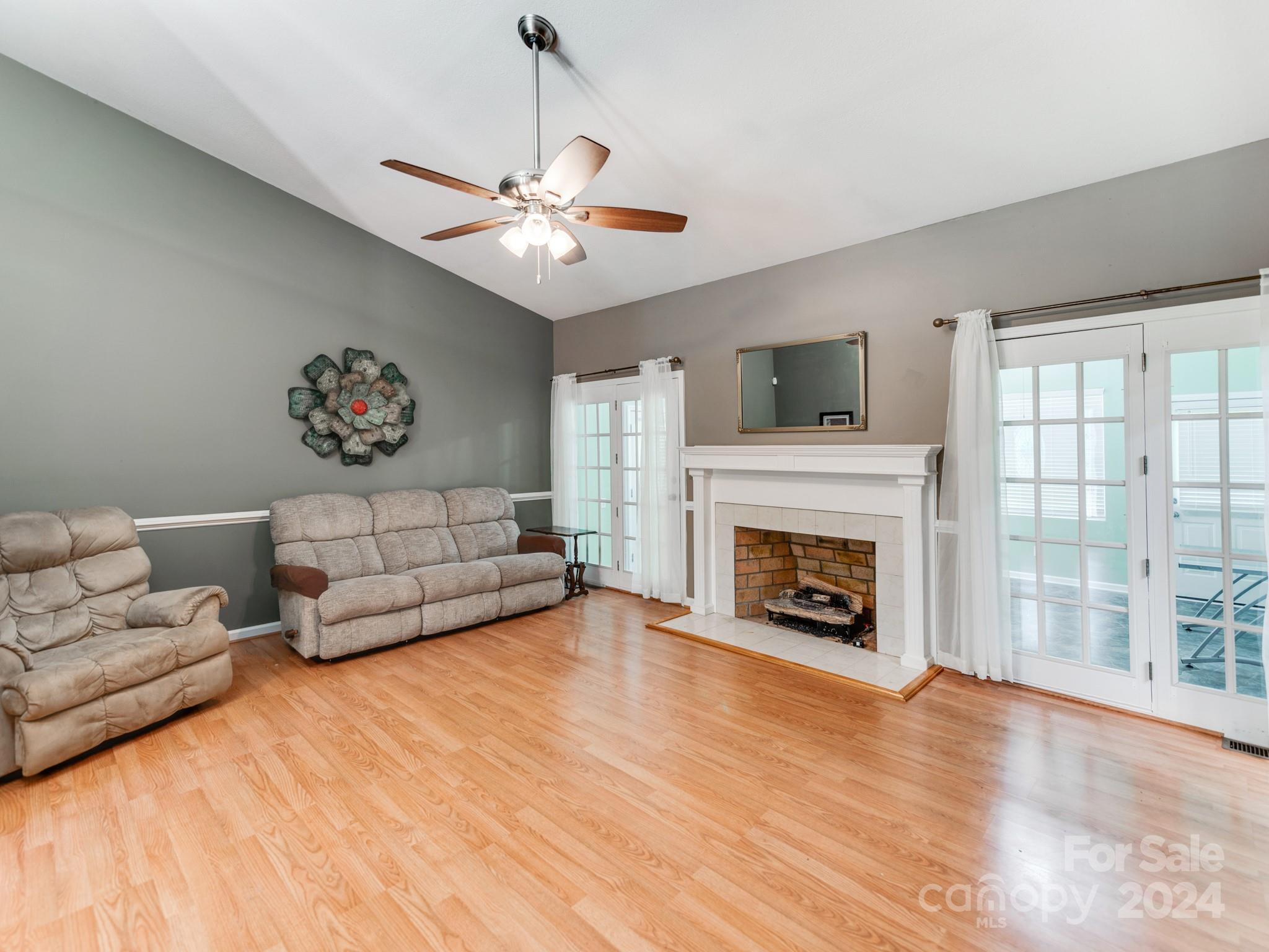 Lesslie Woods - Residential