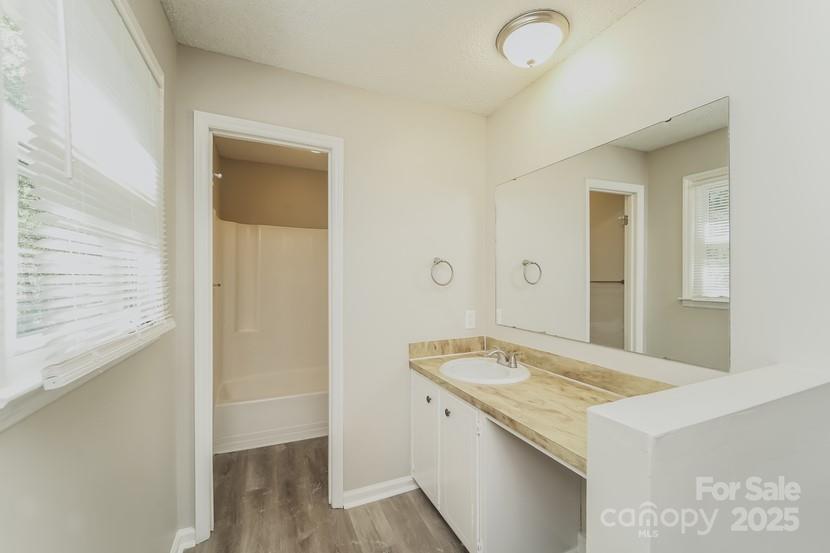 Country Oaks - Residential