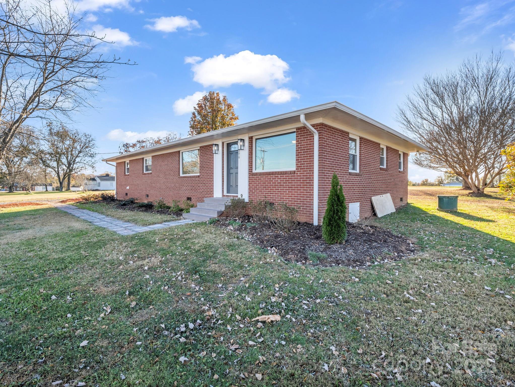 1696 Race Path Church Road