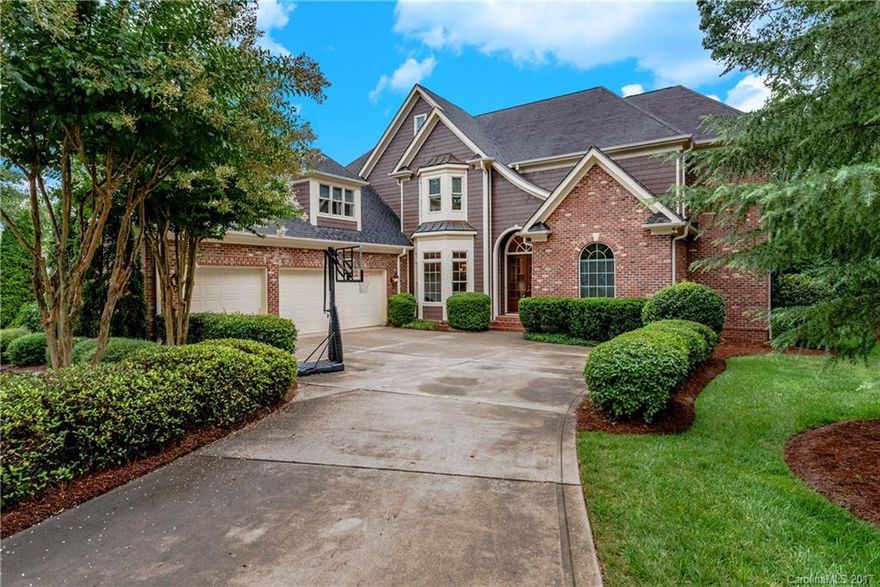 Updated & immaculate Simonini home on cul de sac in highly desirable BCC! Quality construction & functional layout. Sunny & bright remodeled kitchen w/white custom cabs, farm sink, Dacor 6-burner range, leathered granite, lrg island & SS appl. Relaxing screened porch & terrace overlooking lrg lawn. Large open basement incl a modern bar, entertainment area w/built-ins & expansive space for both billiards & ping pong! Full BA boast quartz/granite counter tops. Light & neutral decor. Move in ready!