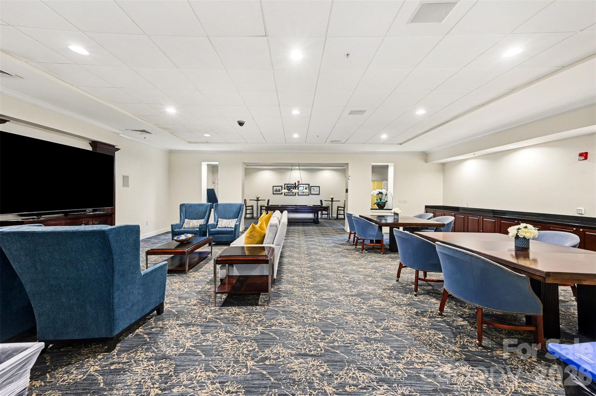 Fifth and Poplar - Residential