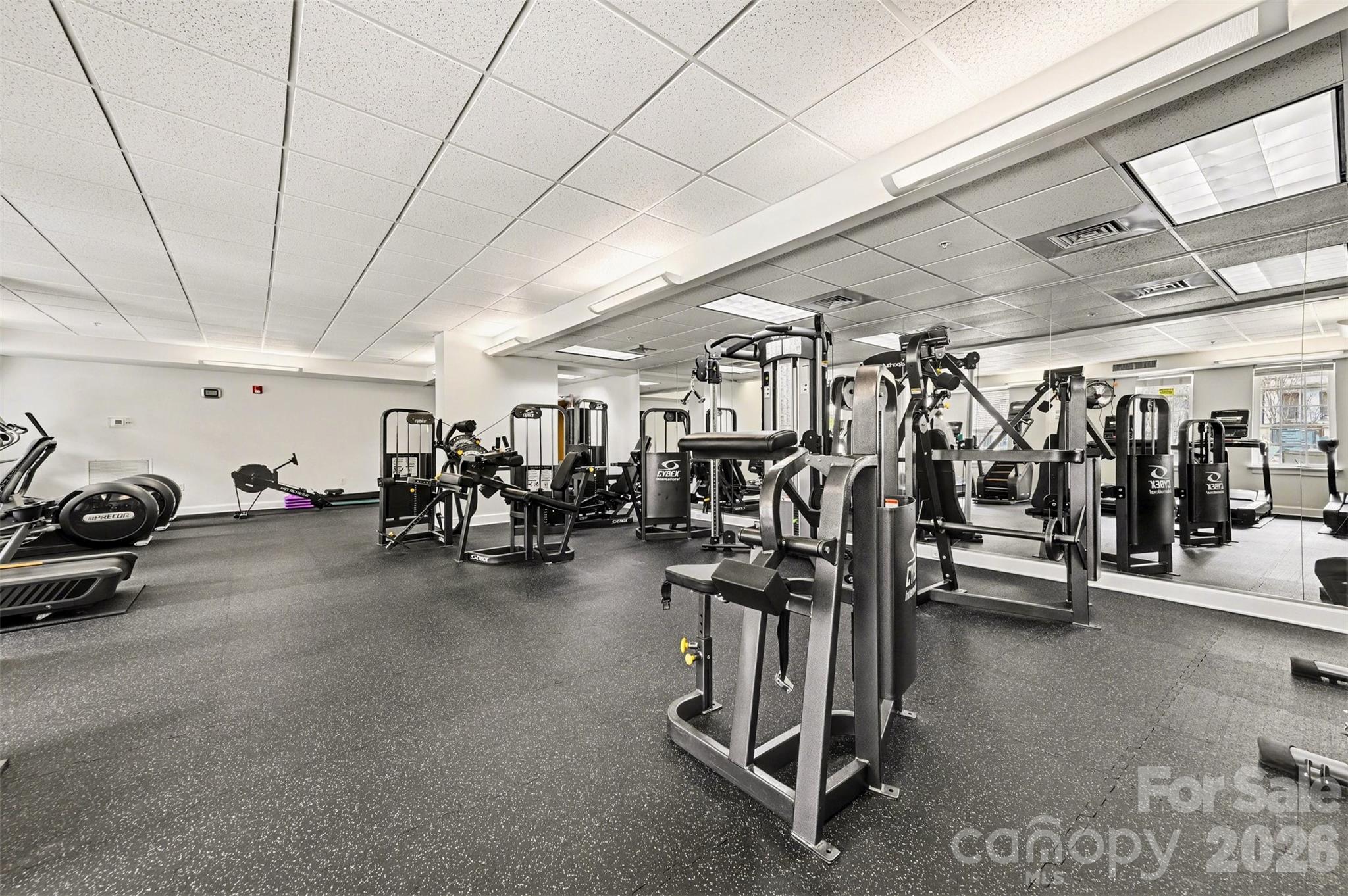 Fifth and Poplar - Residential