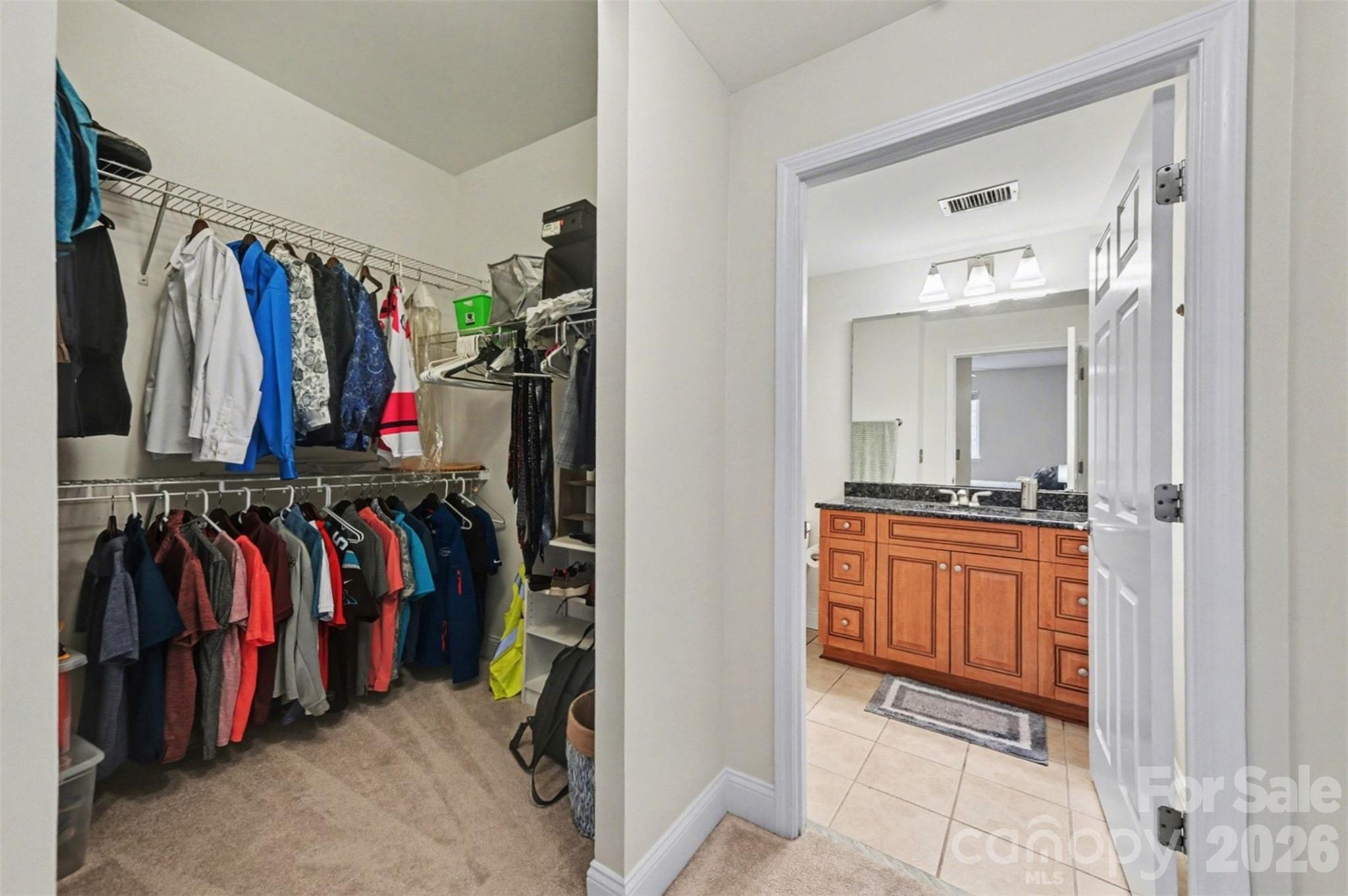 Fifth and Poplar - Residential