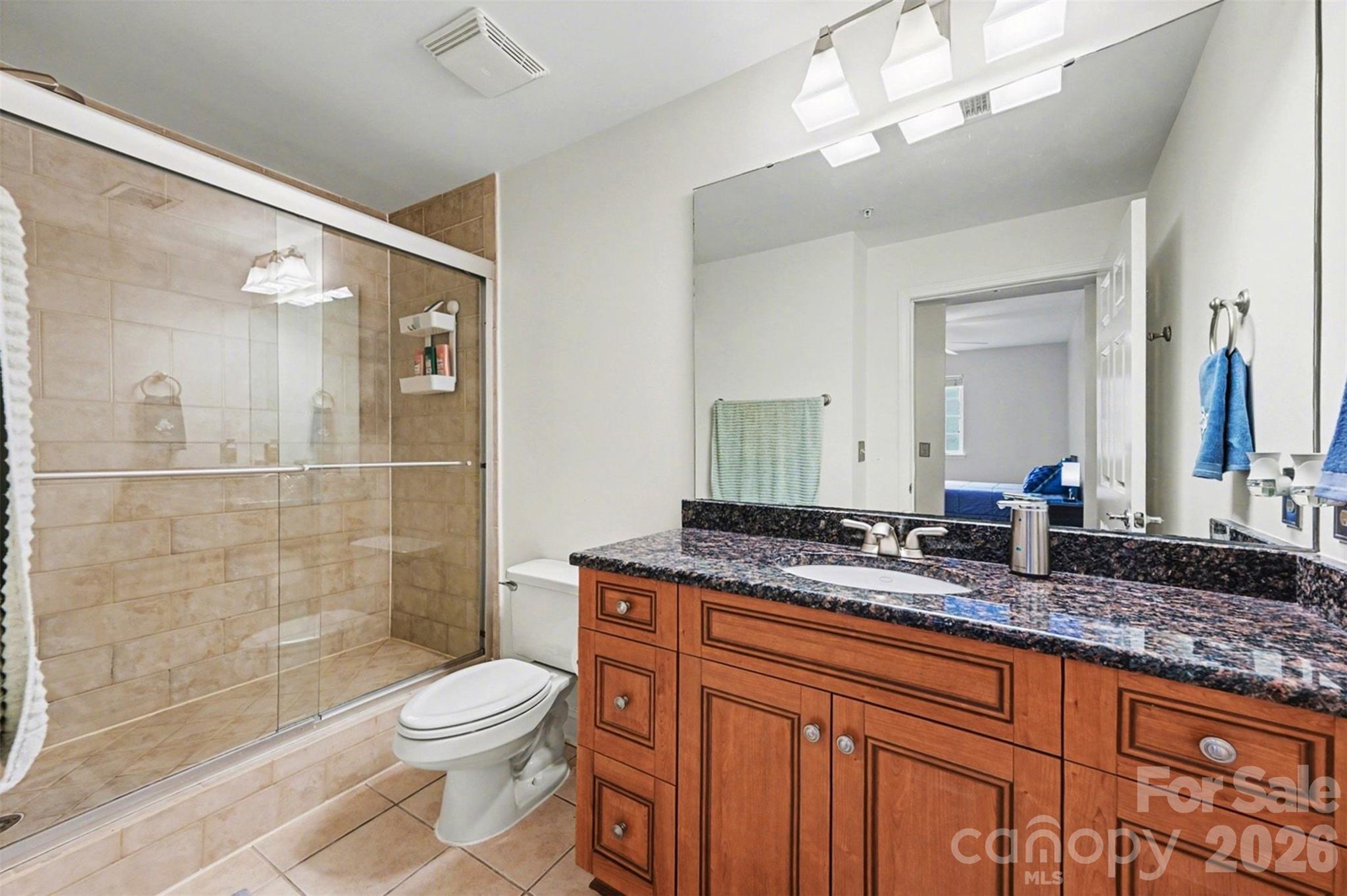 Fifth and Poplar - Residential