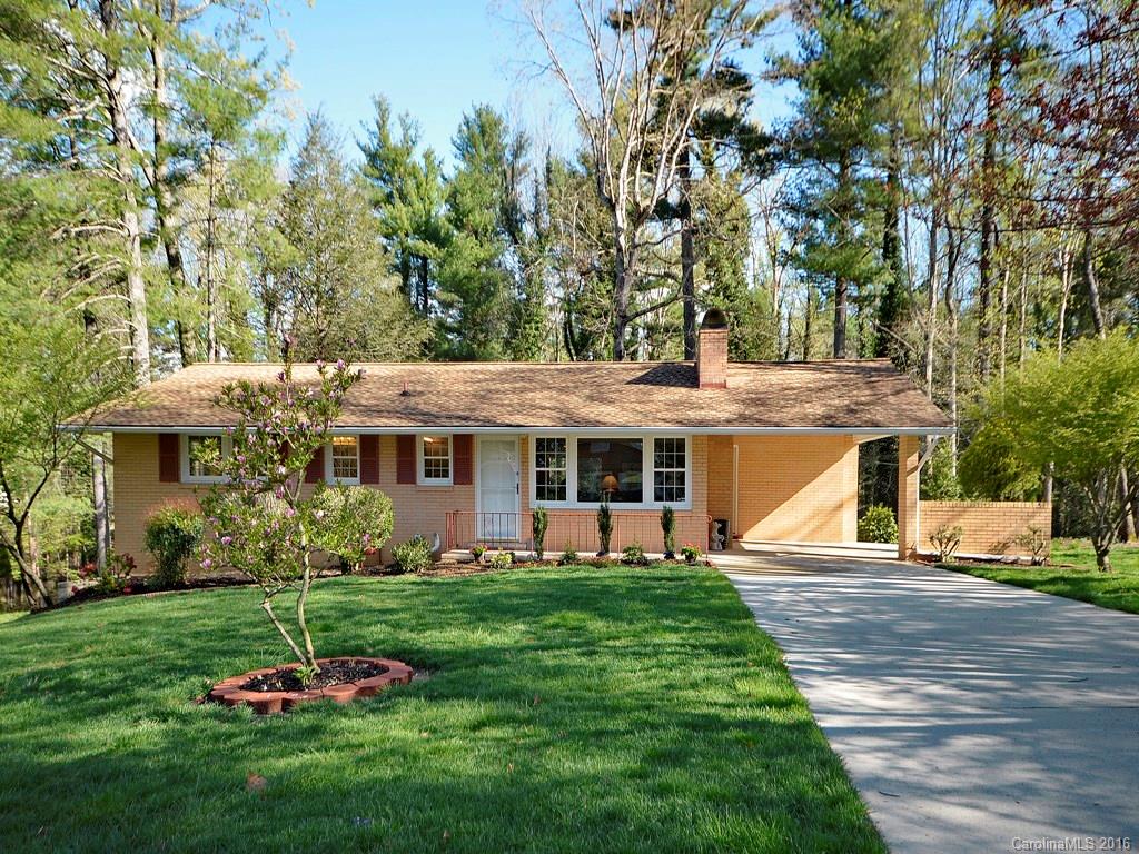 Photo 1 of 14 — 329 Kendale Court, East Flat Rock, NC 28726