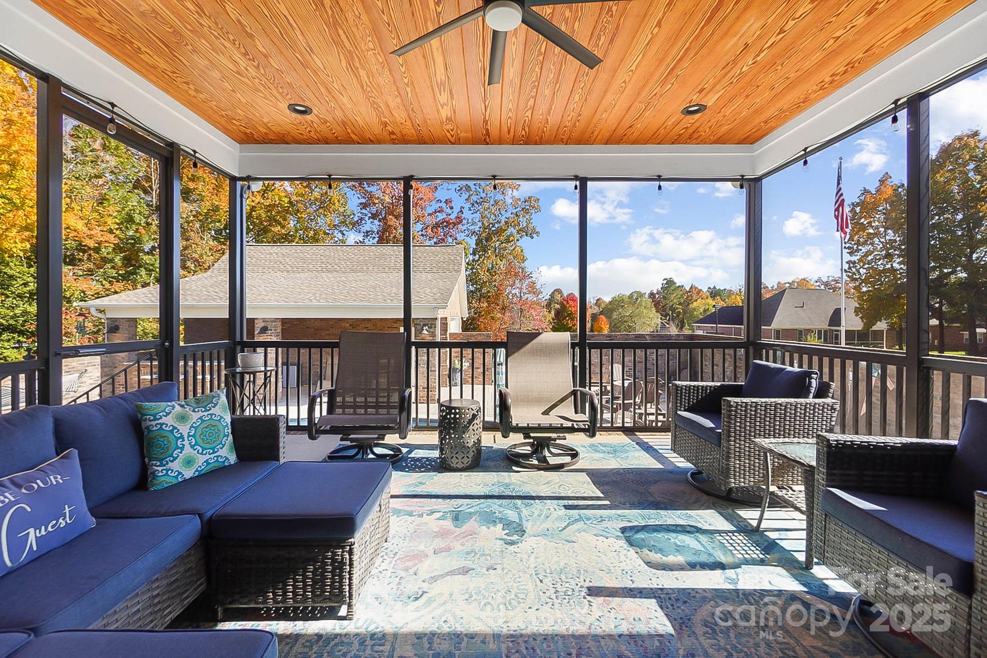 Creekwalk - Residential