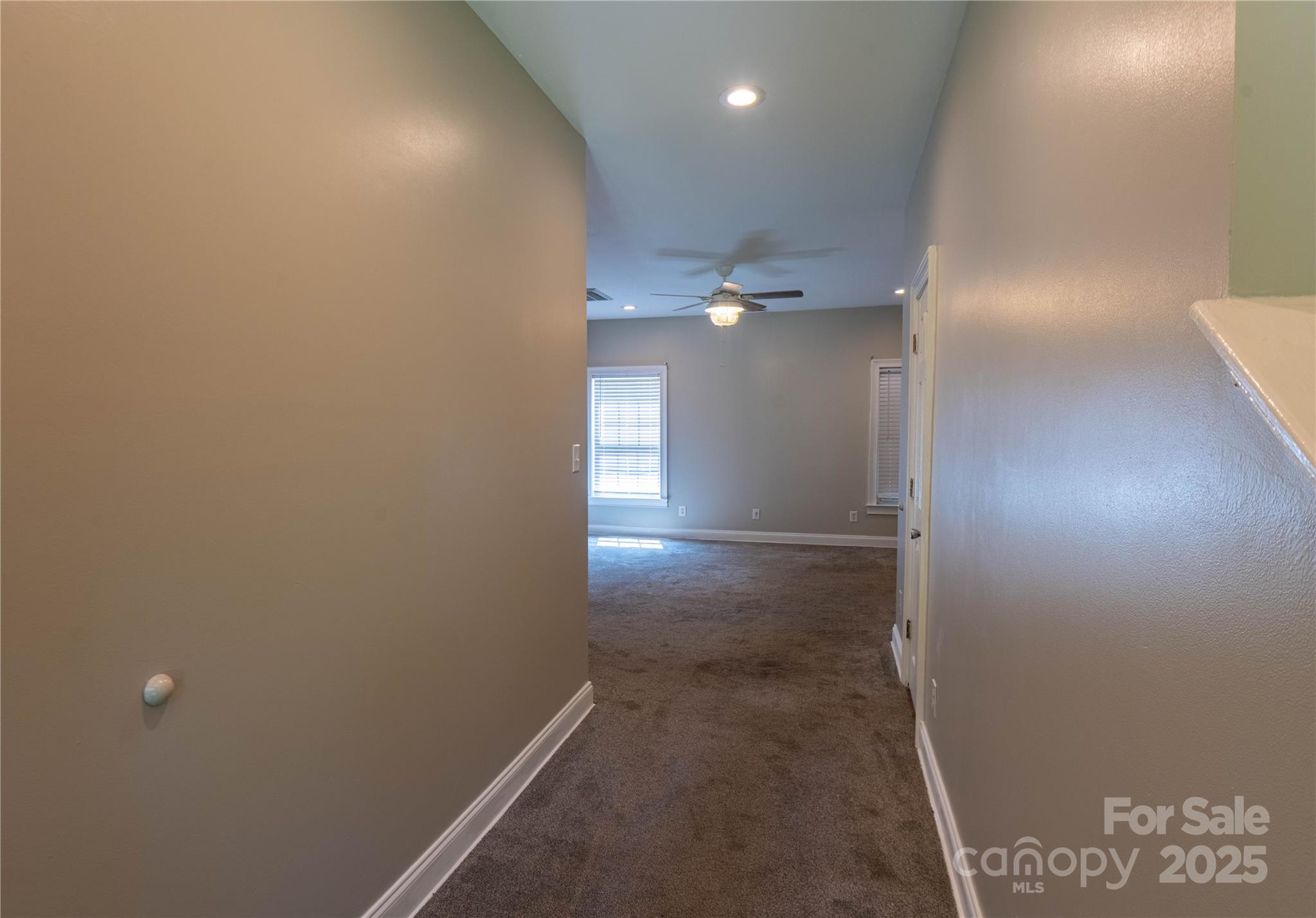 2843 Lakeshore Drive