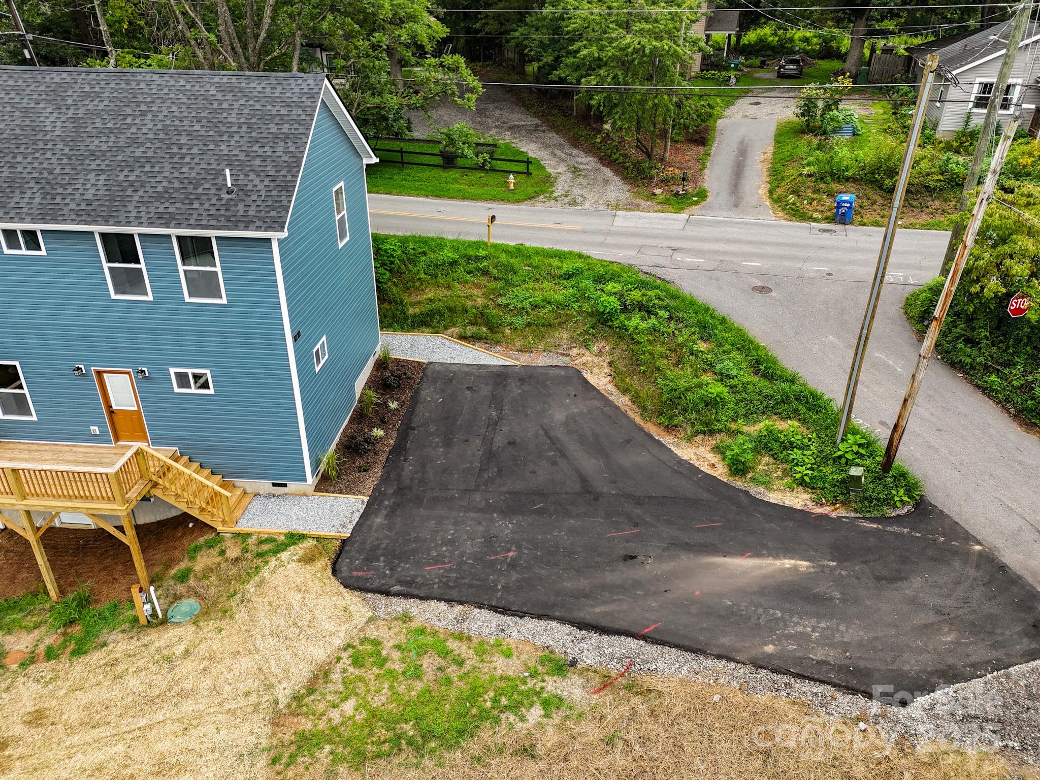 396 Deaverview Road
