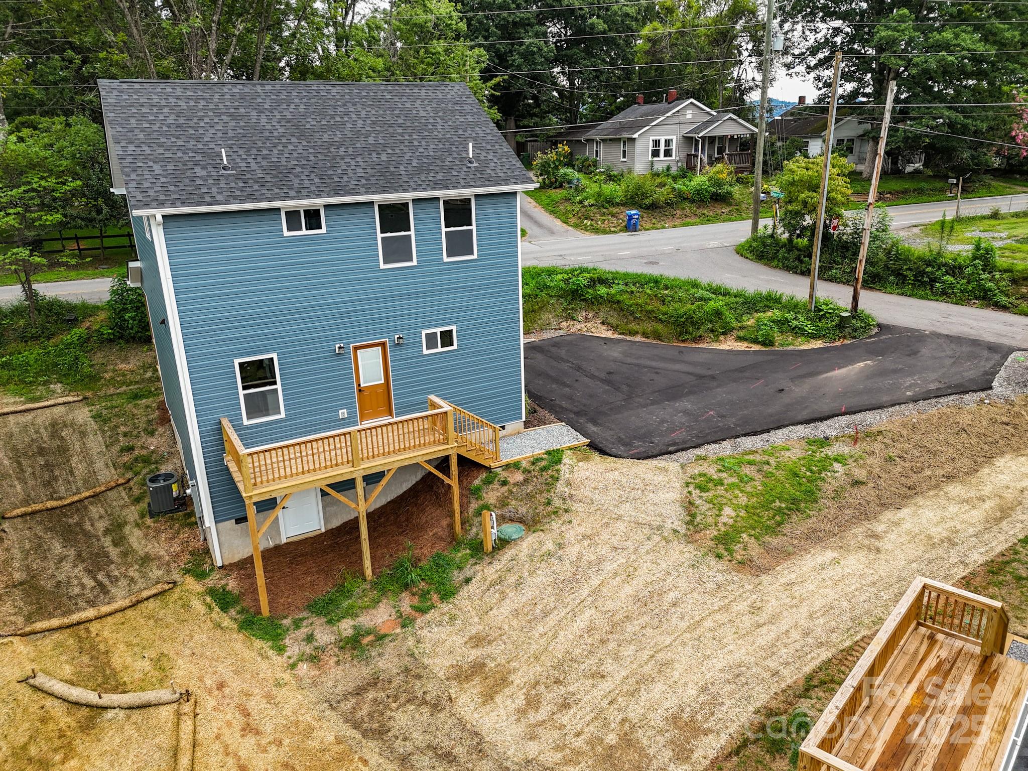 396 Deaverview Road