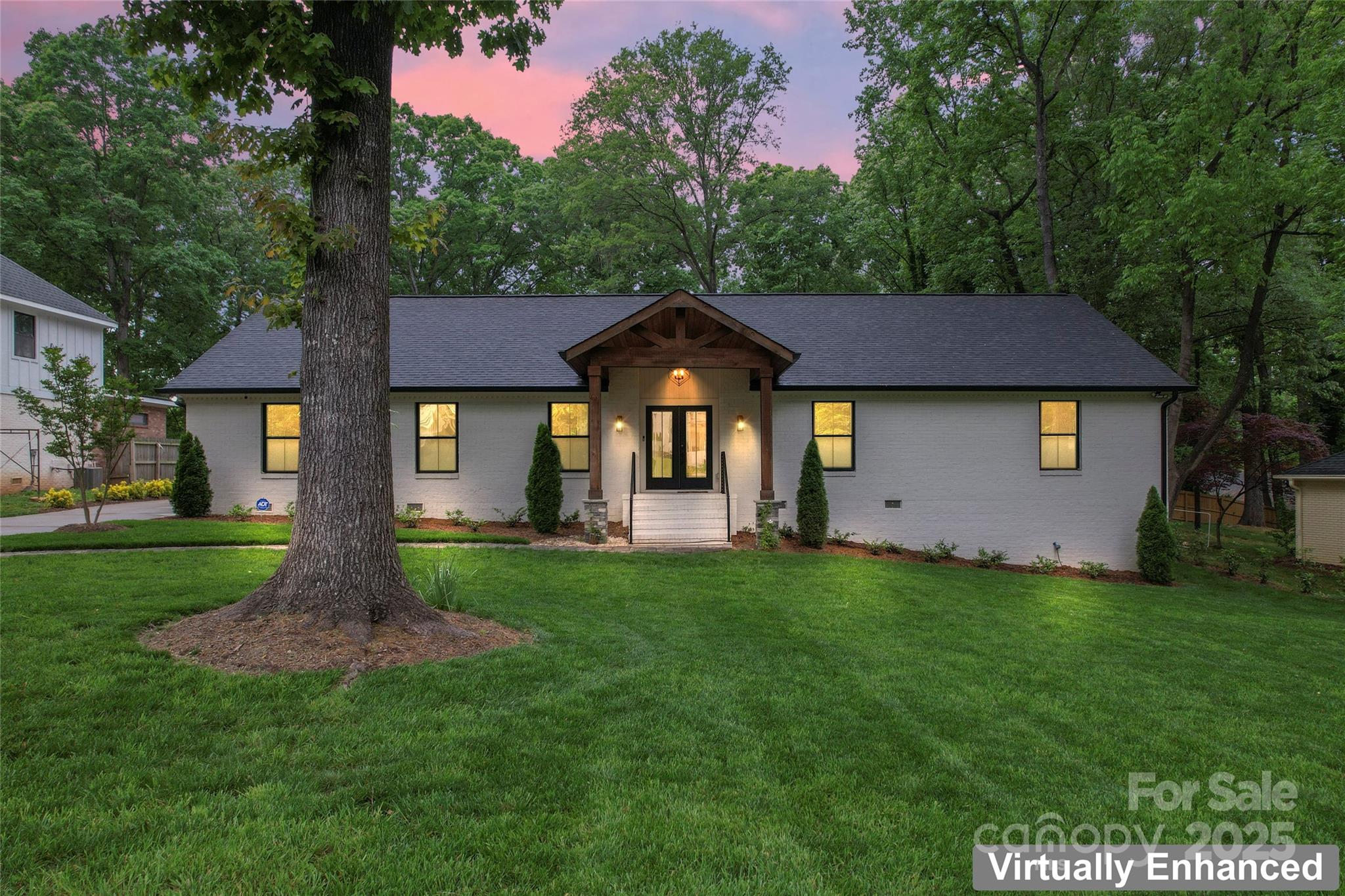 1118 Crestbrook Drive