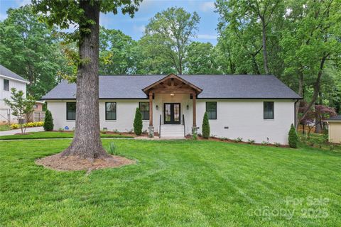 1118 Crestbrook Drive Charlotte NC 28211