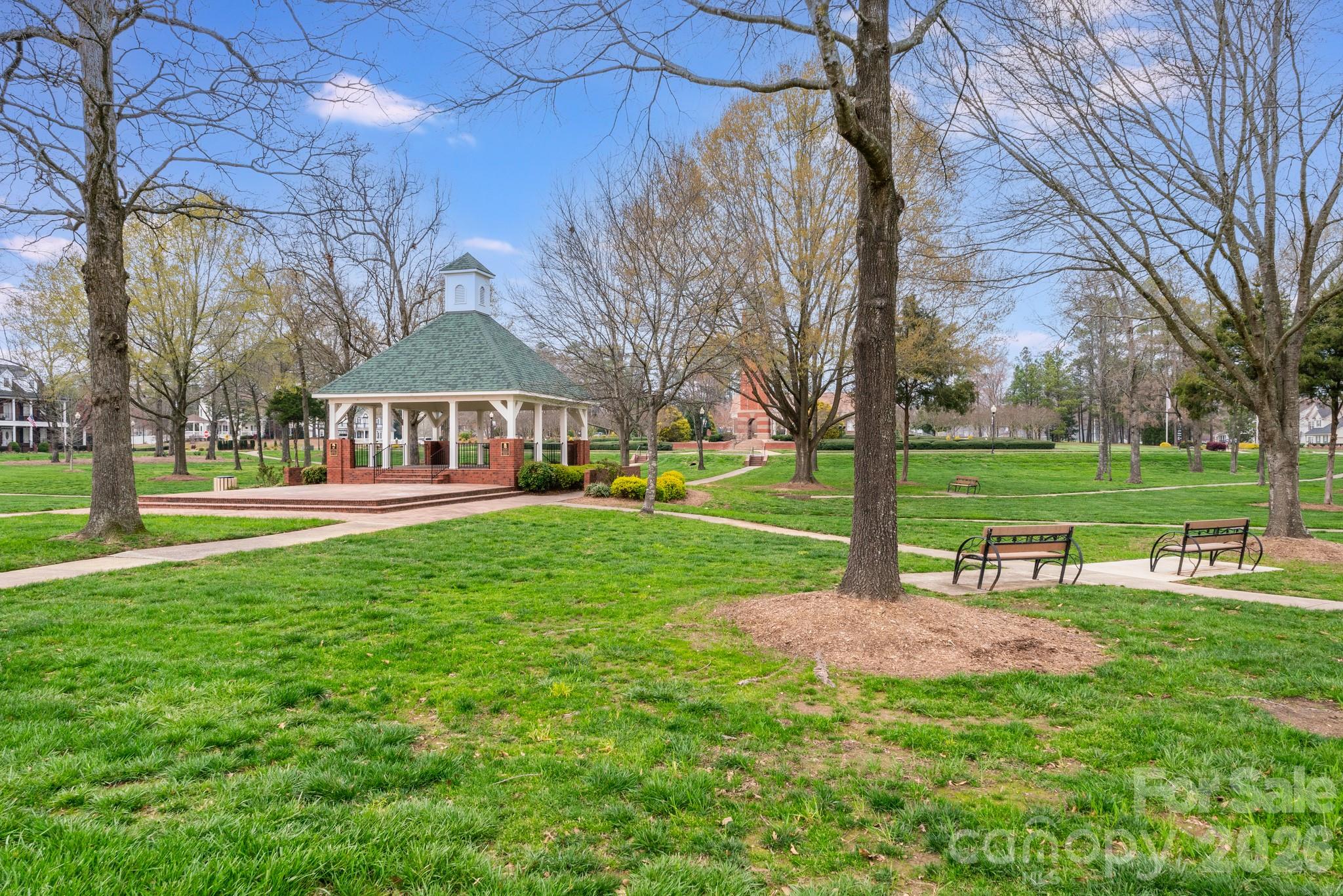 Lake Park - Residential