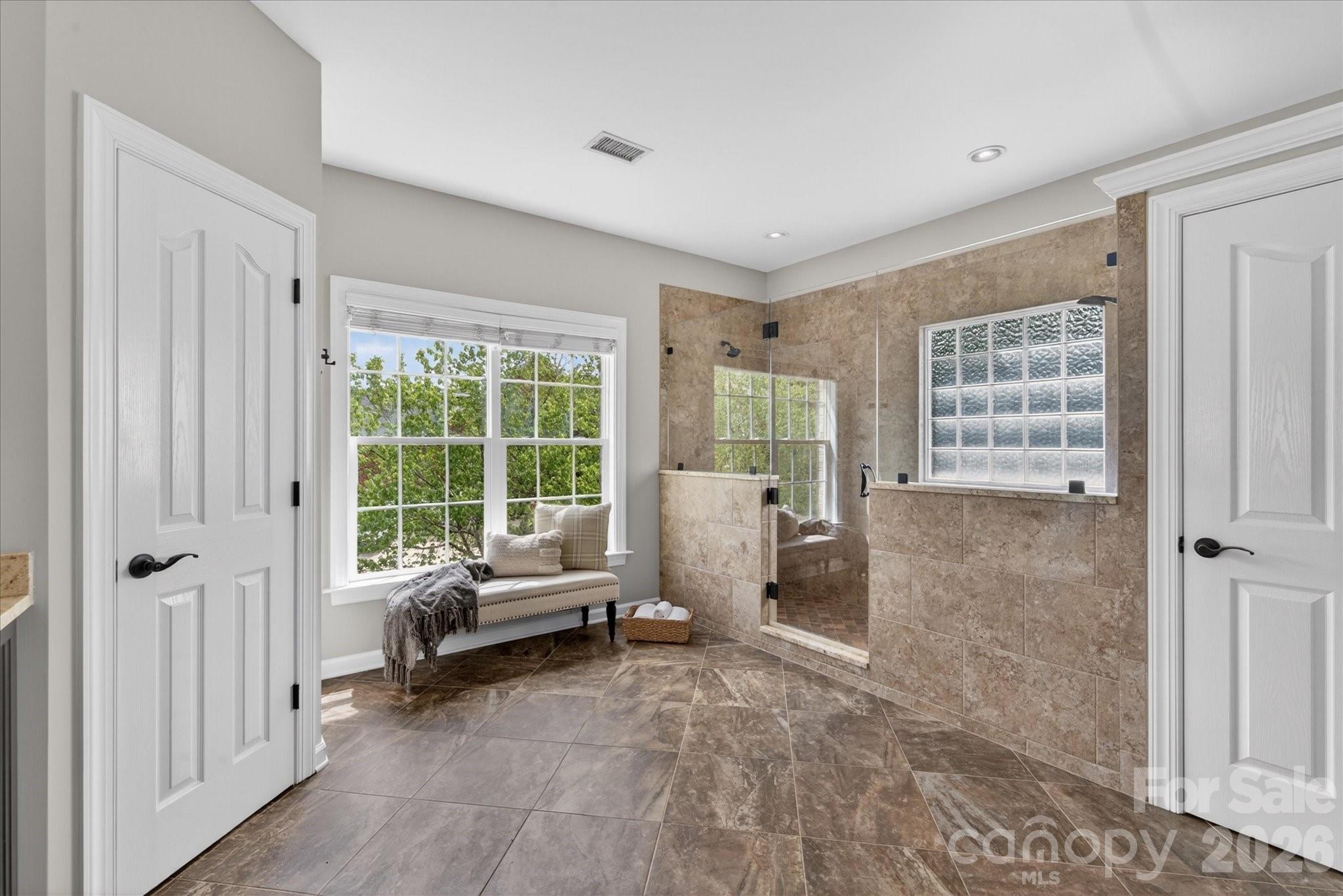 Hunter Oaks - Residential