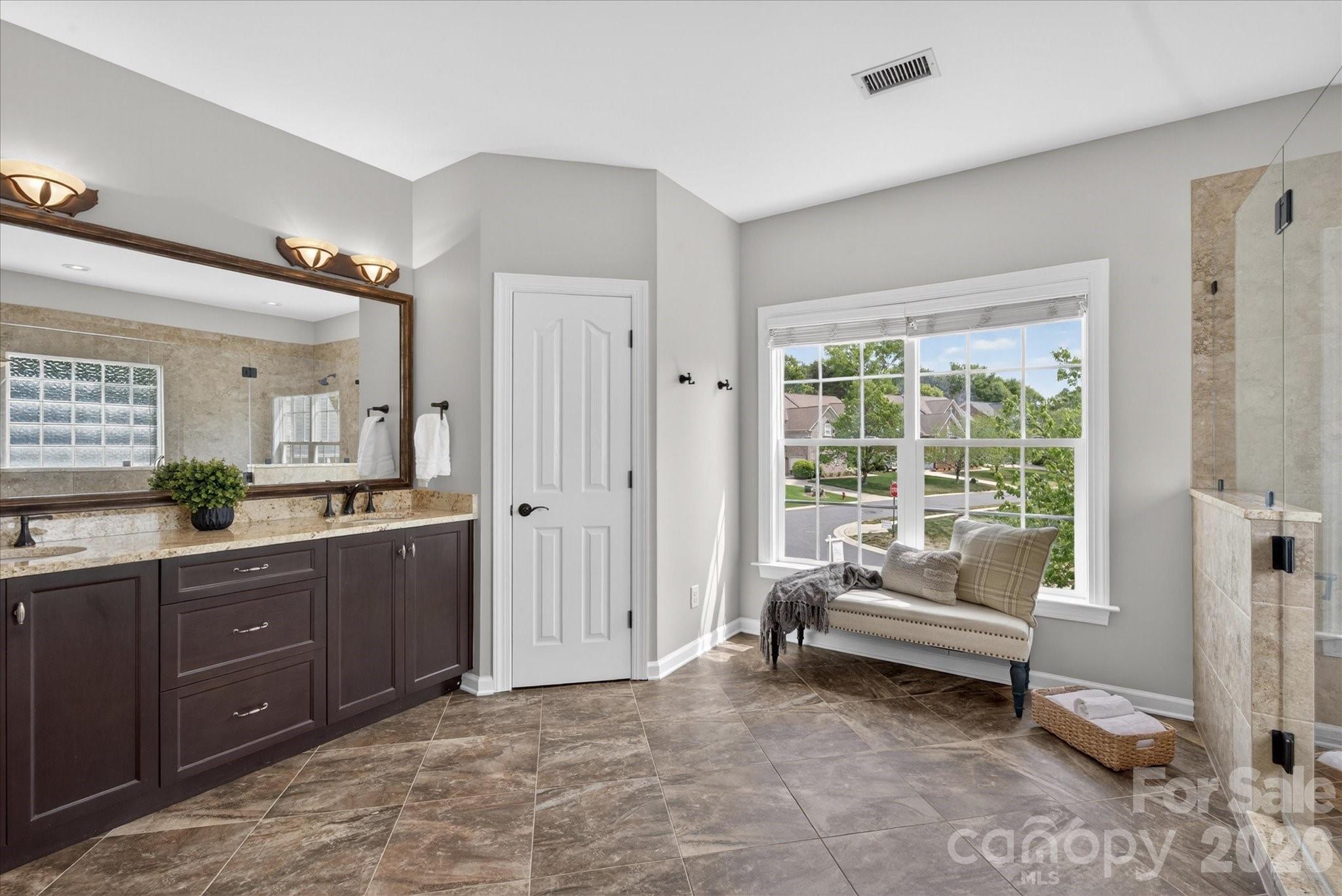 Hunter Oaks - Residential