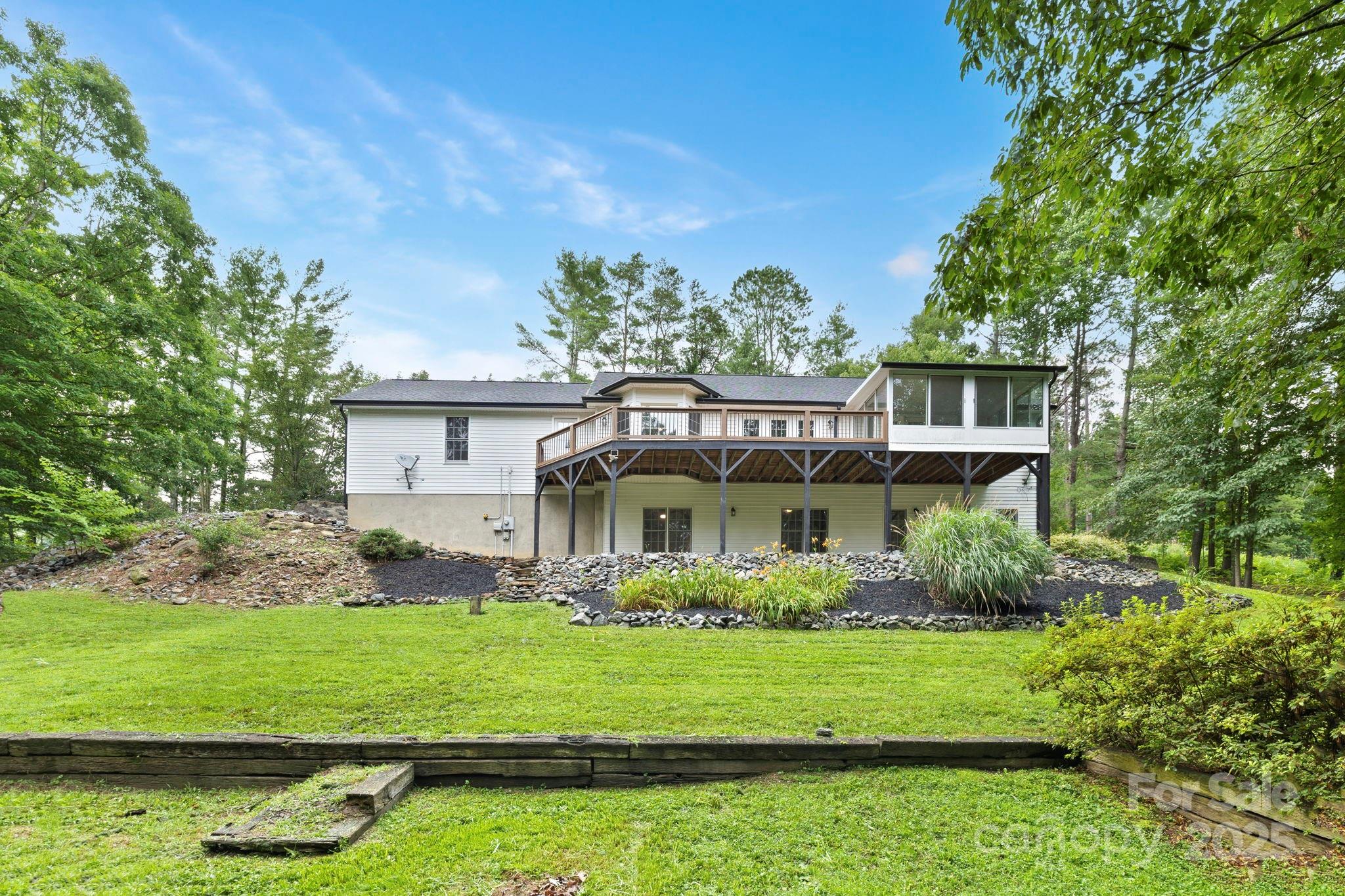 21 Moriah Lane