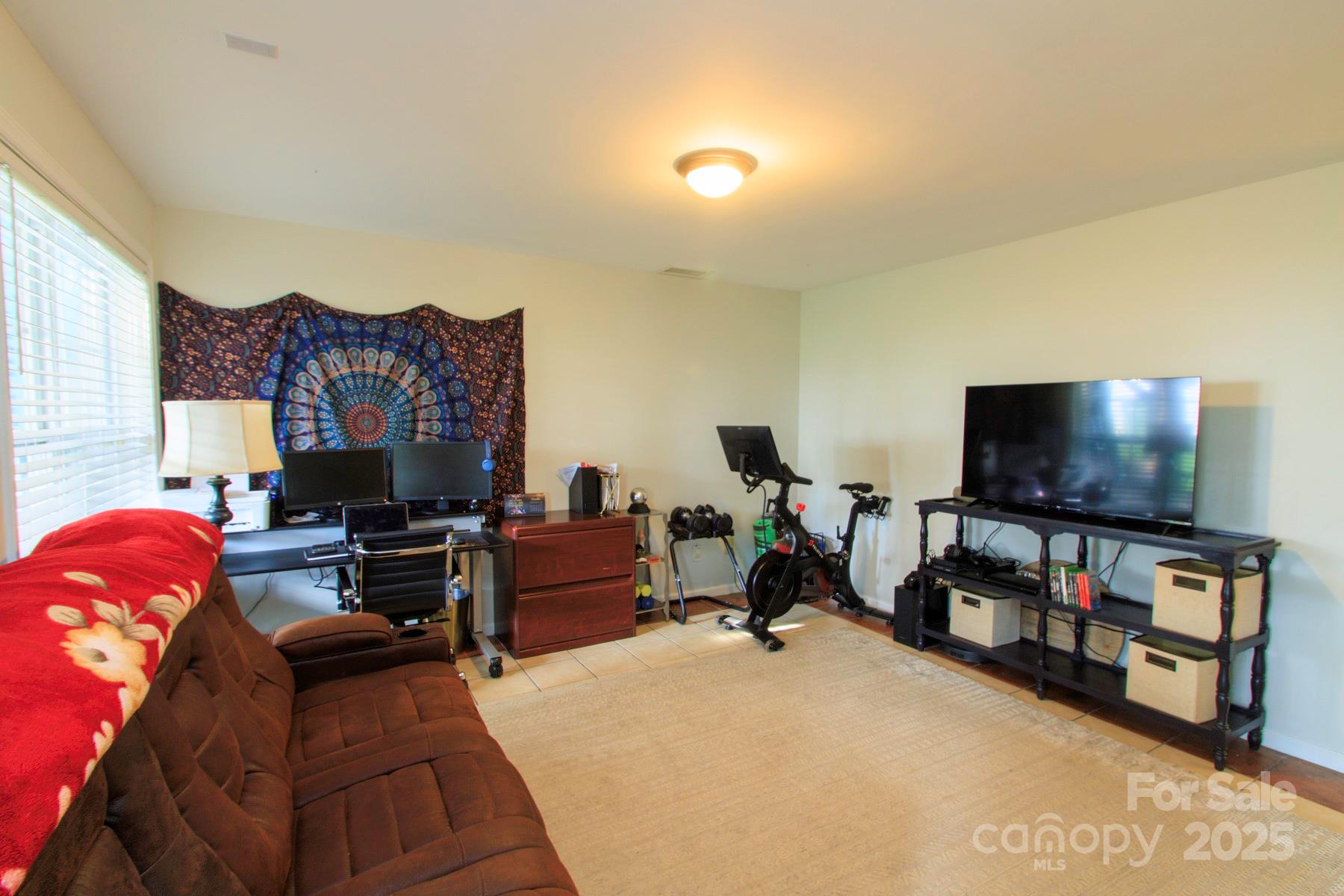 140 Rock Ridge Lane