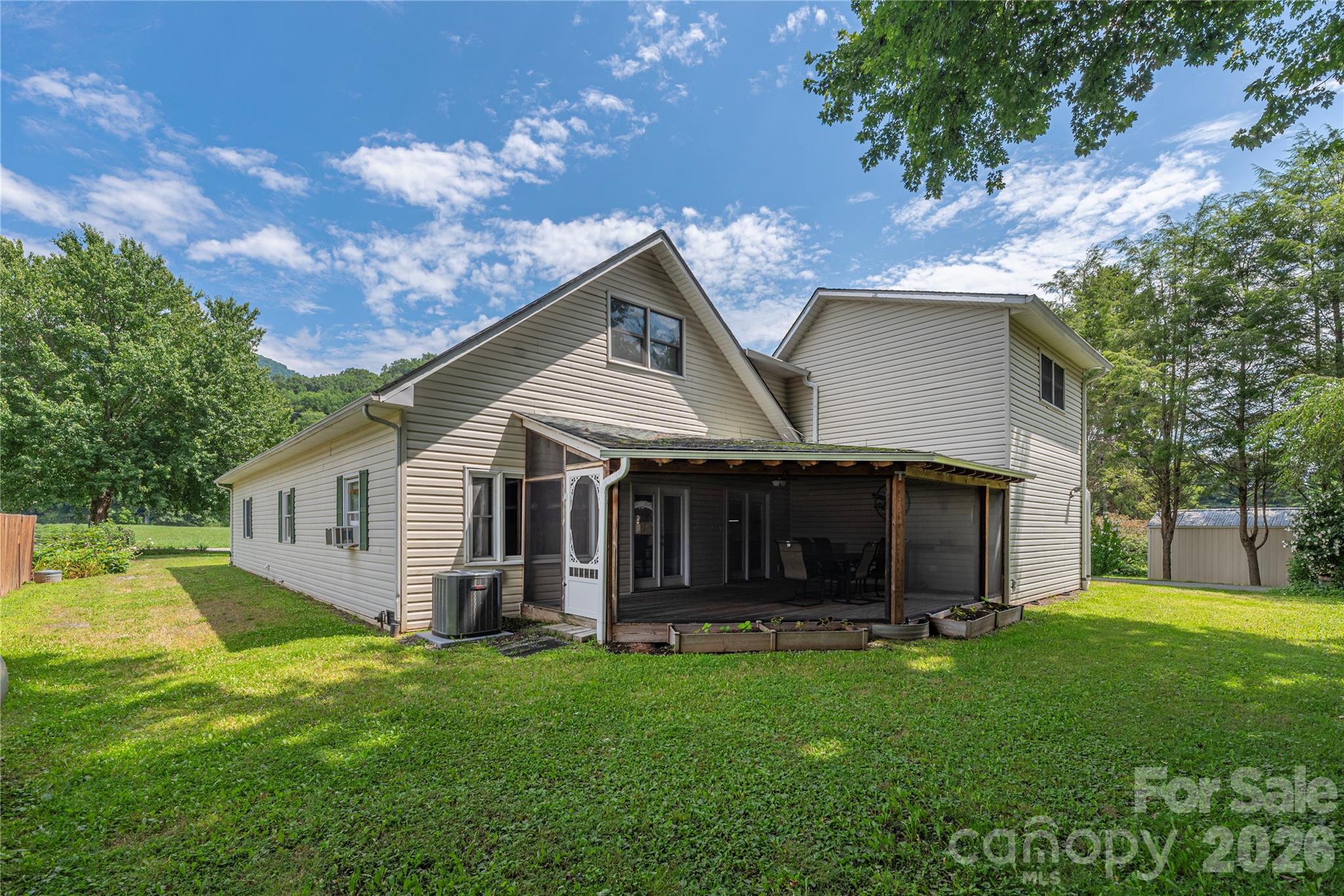 1075 Moody Farm Road