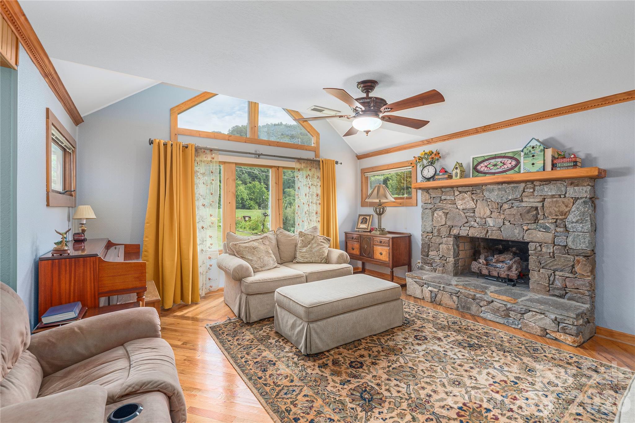 1075 Moody Farm Road