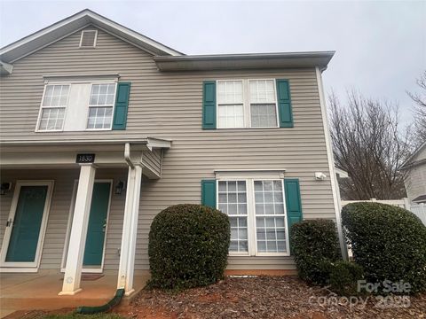 Photo of 1830 Butterfly Lane, Charlotte, NC 28269 (MLS # 4327459)