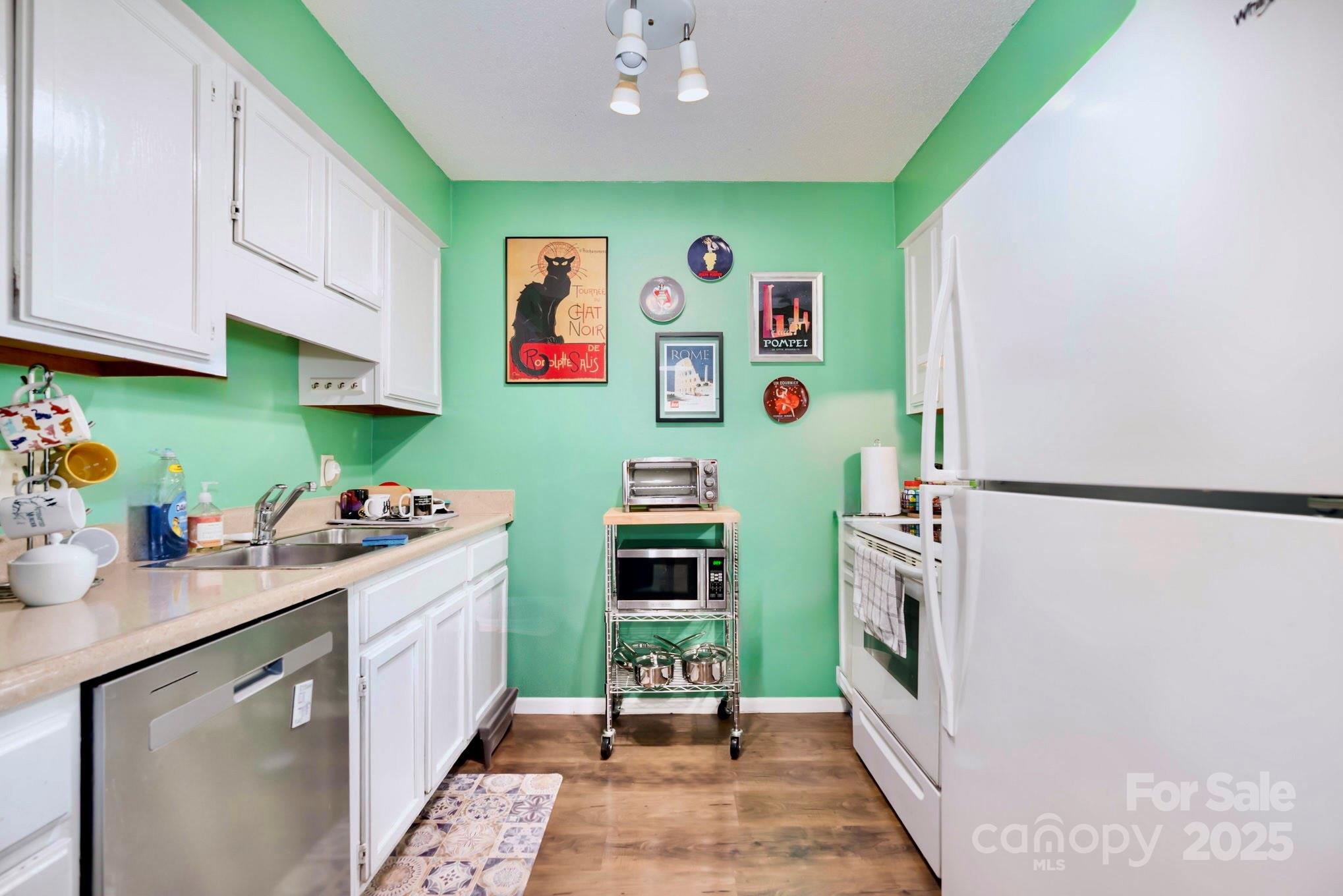 3215 Heathstead Place