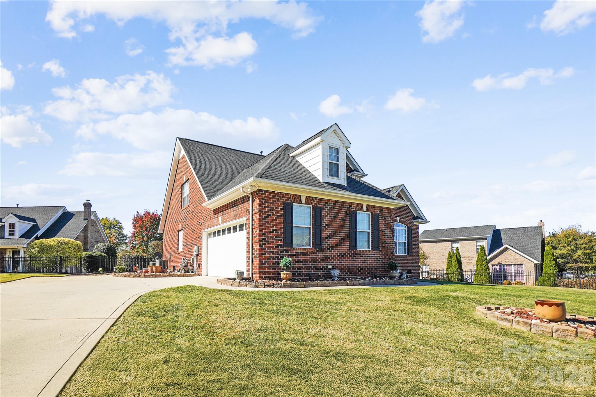 842 Treva Anne Drive SW