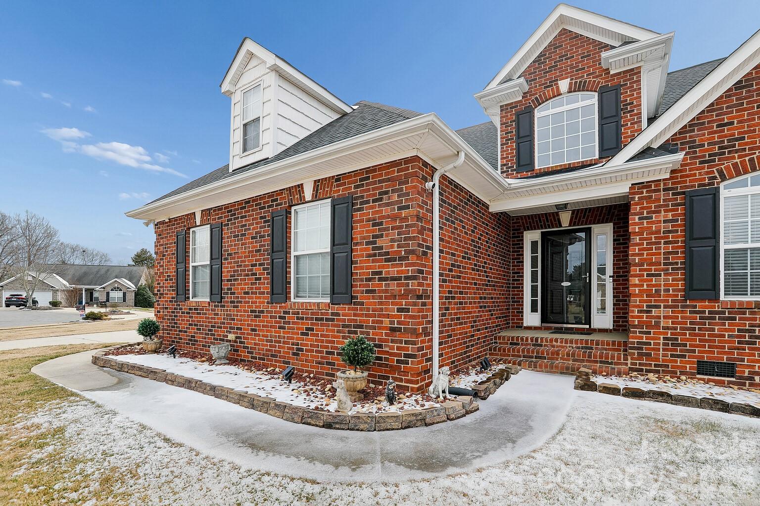 842 Treva Anne Drive SW