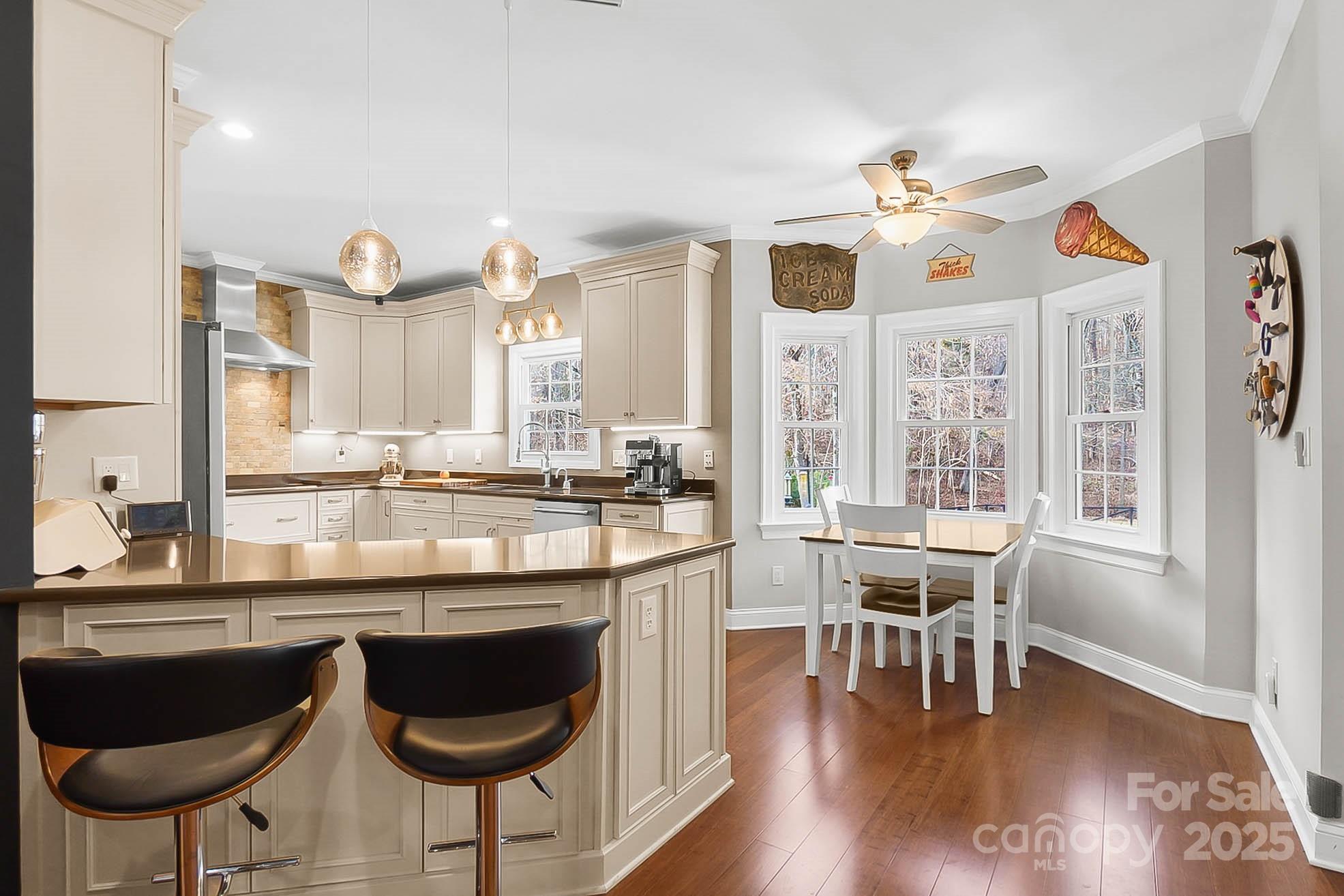 10915 Tara Oaks Drive