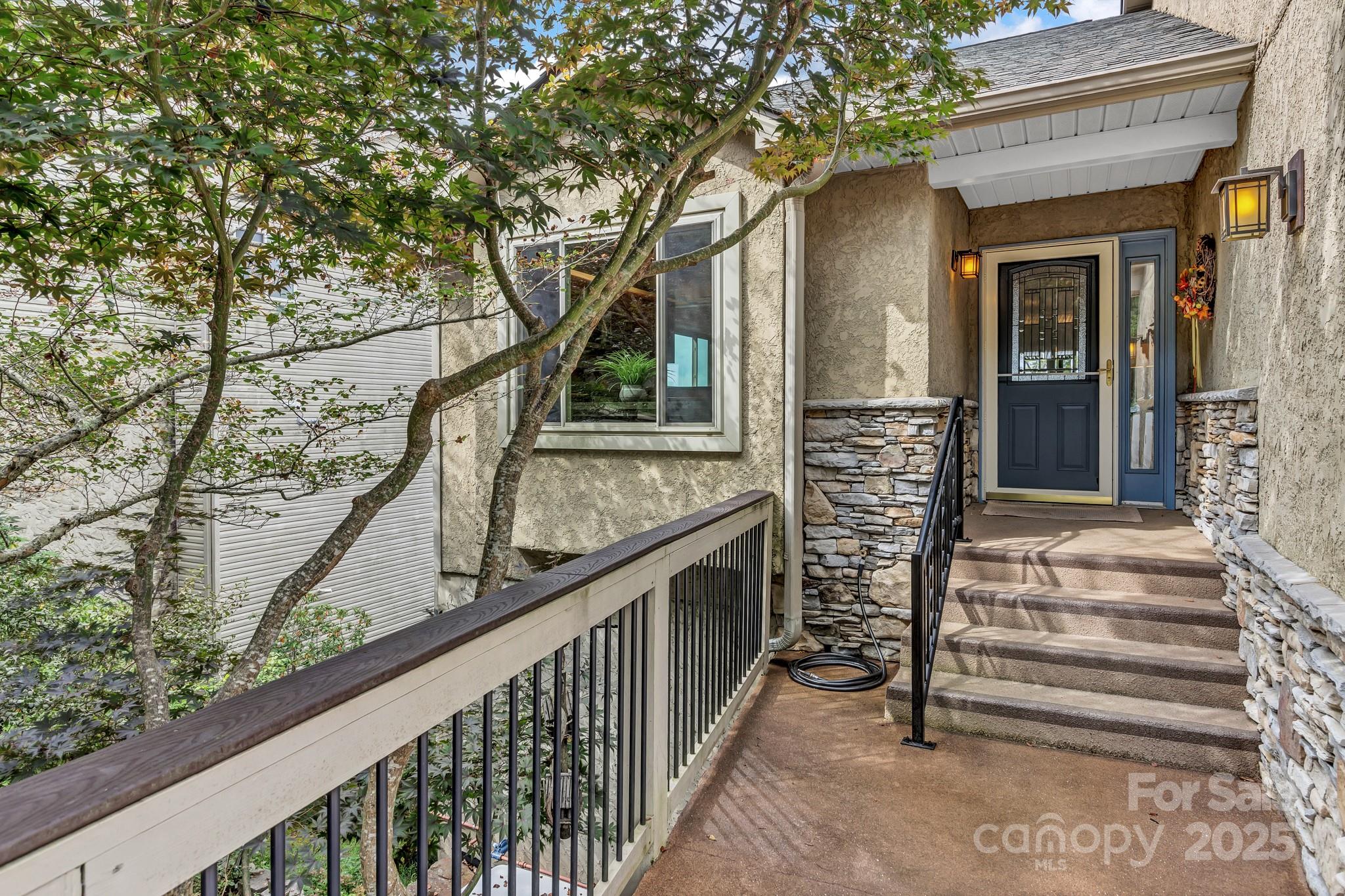 86 Distant View Drive