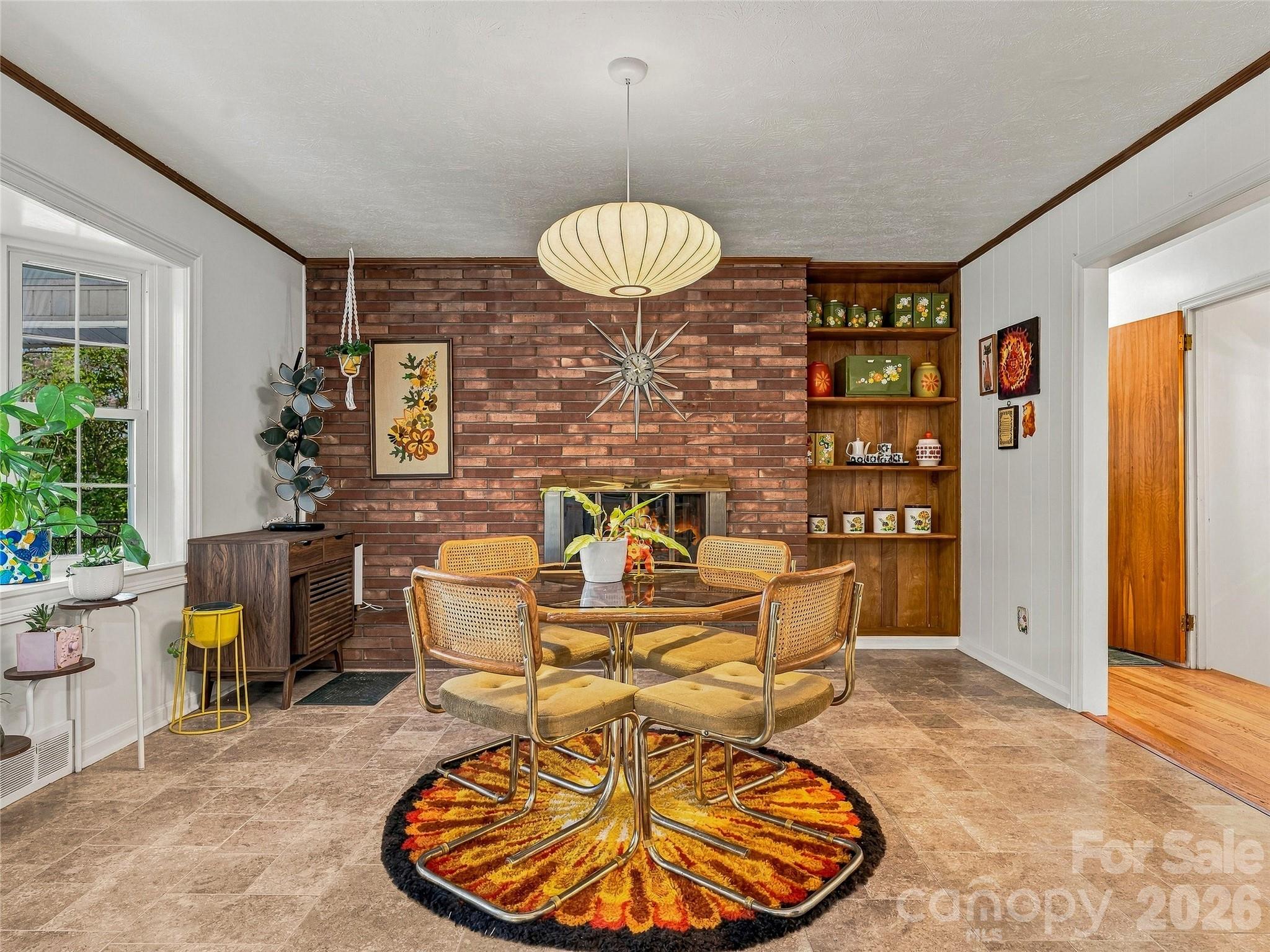 8 Hummingbird Lane