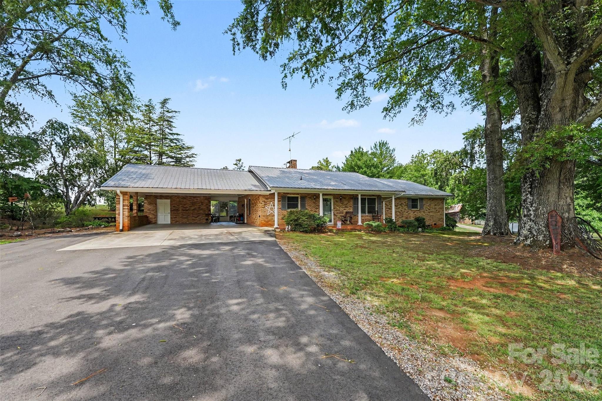 591 Mullis Road