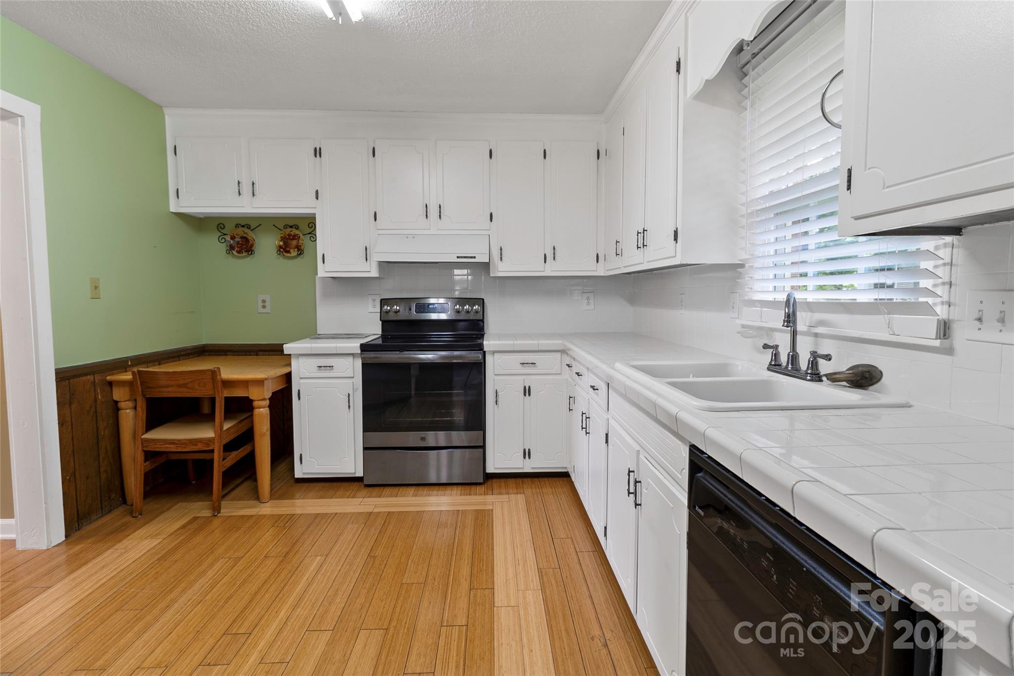 4112 Woodgreen Terrace