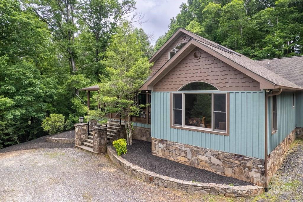 486 Center Drive 7B