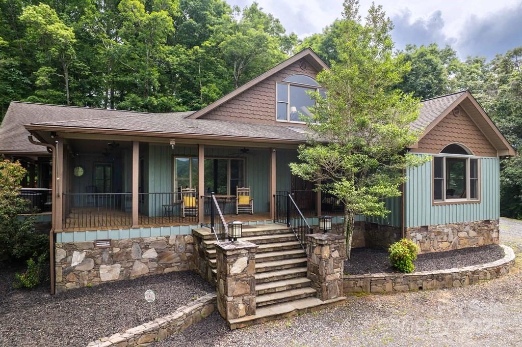 486 Center Drive 7B