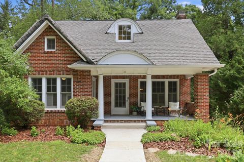 Photo of 23 Warwick Place, Asheville, NC 28804 (MLS # 4394325)