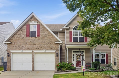 Photo of 15320 Edgewater Forest Lane, Charlotte, NC 28278 (MLS # 4399243)