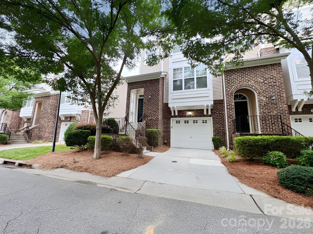 11198 Bridgewater Drive