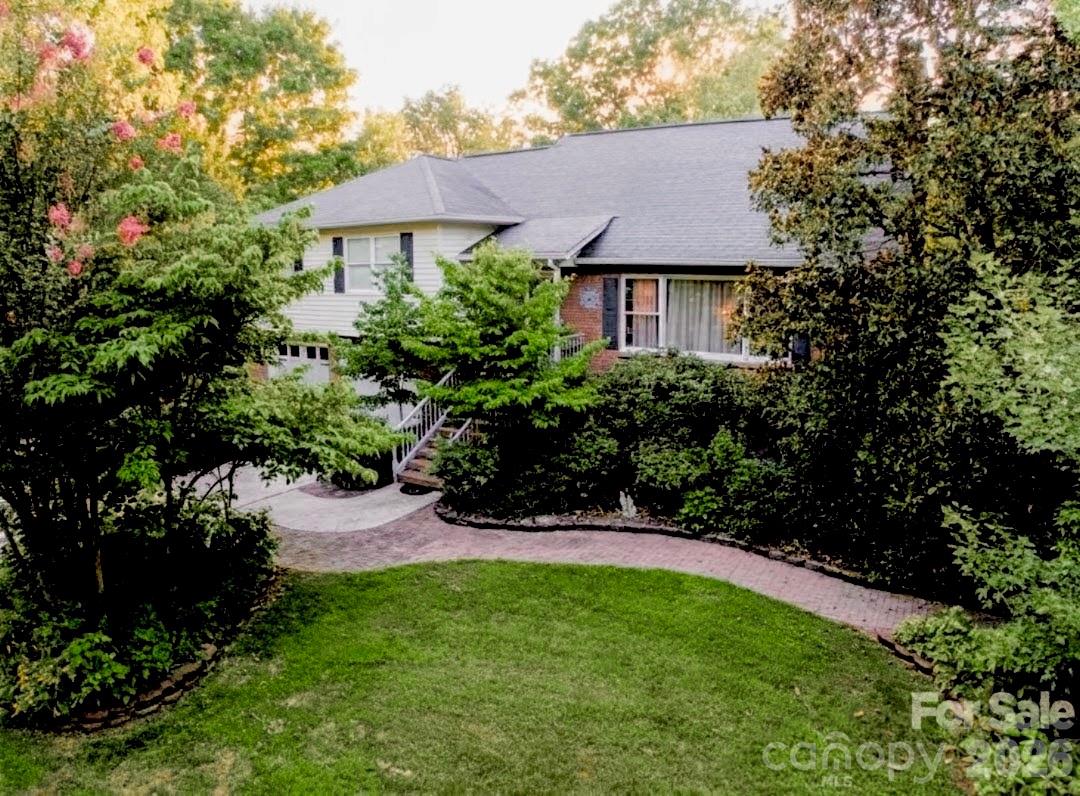 119 Country Meadow Lane