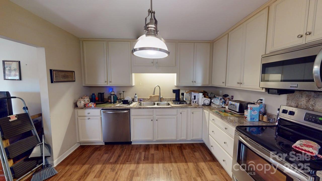 917 N Rocky River Road