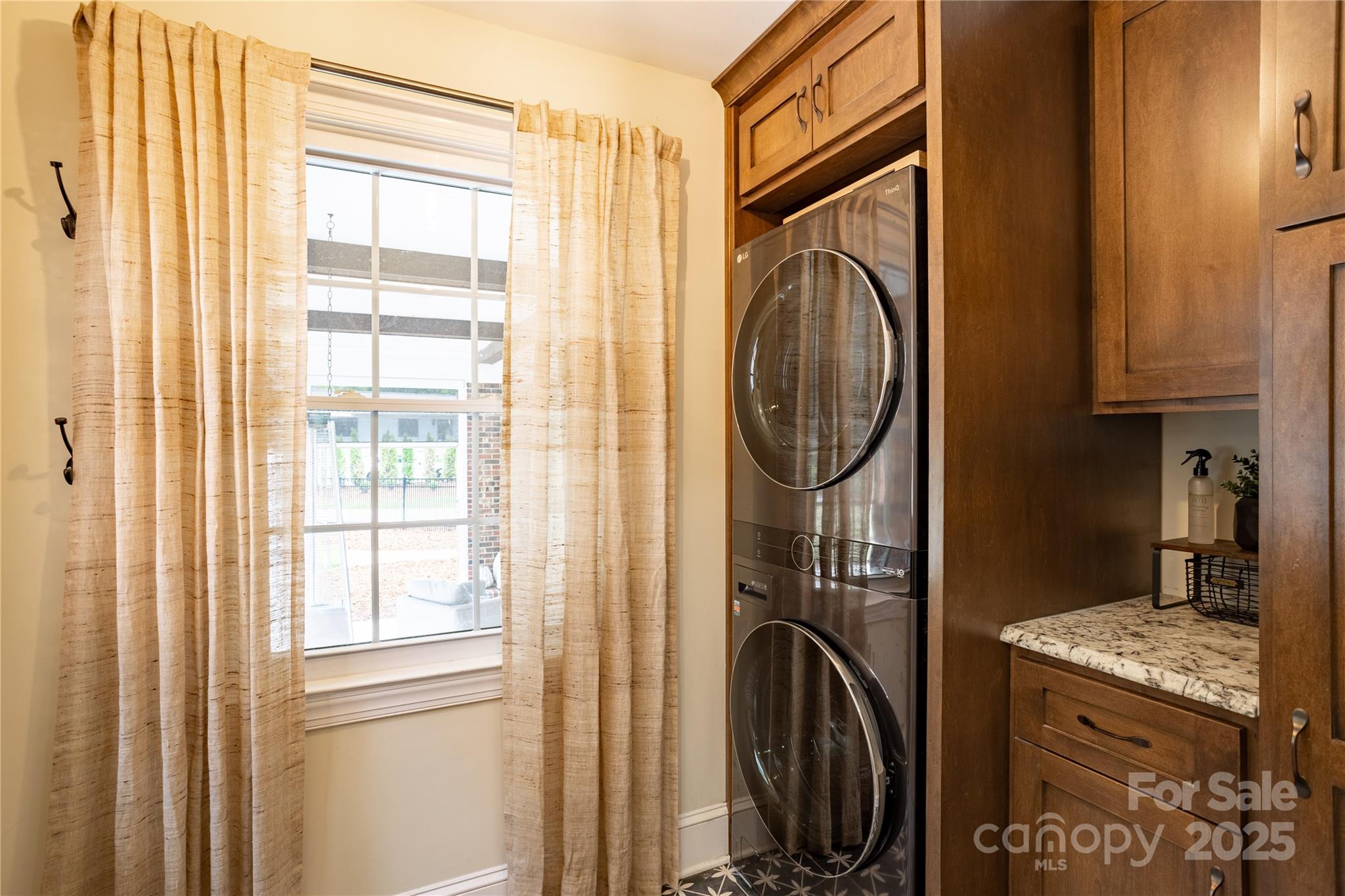 Town And Country - Residential